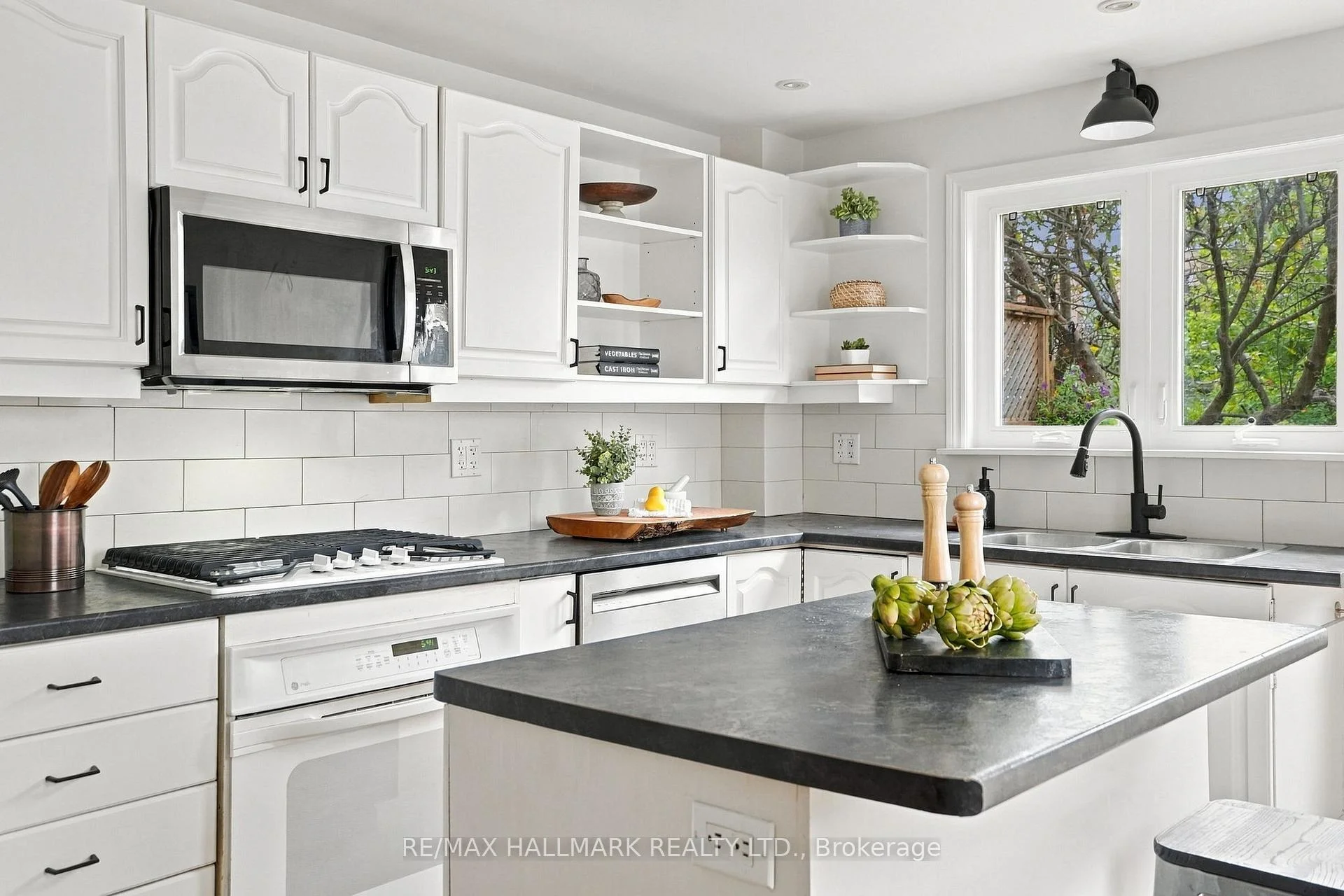 Photo 34 of 206 Yarmouth Road, Toronto, Dovercourt-Wallace Emerson-Junction — HOMEH
