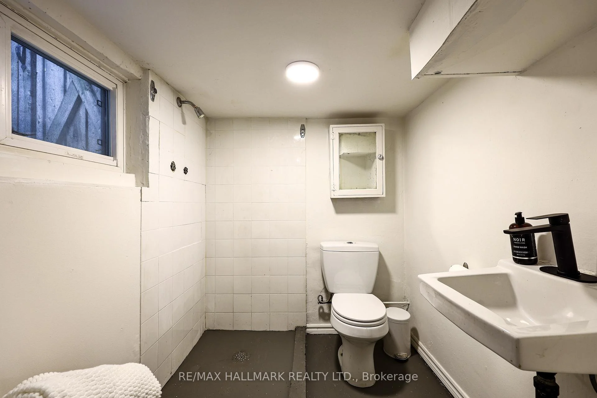 Photo 61 of 206 Yarmouth Road, Toronto, Dovercourt-Wallace Emerson-Junction — HOMEH