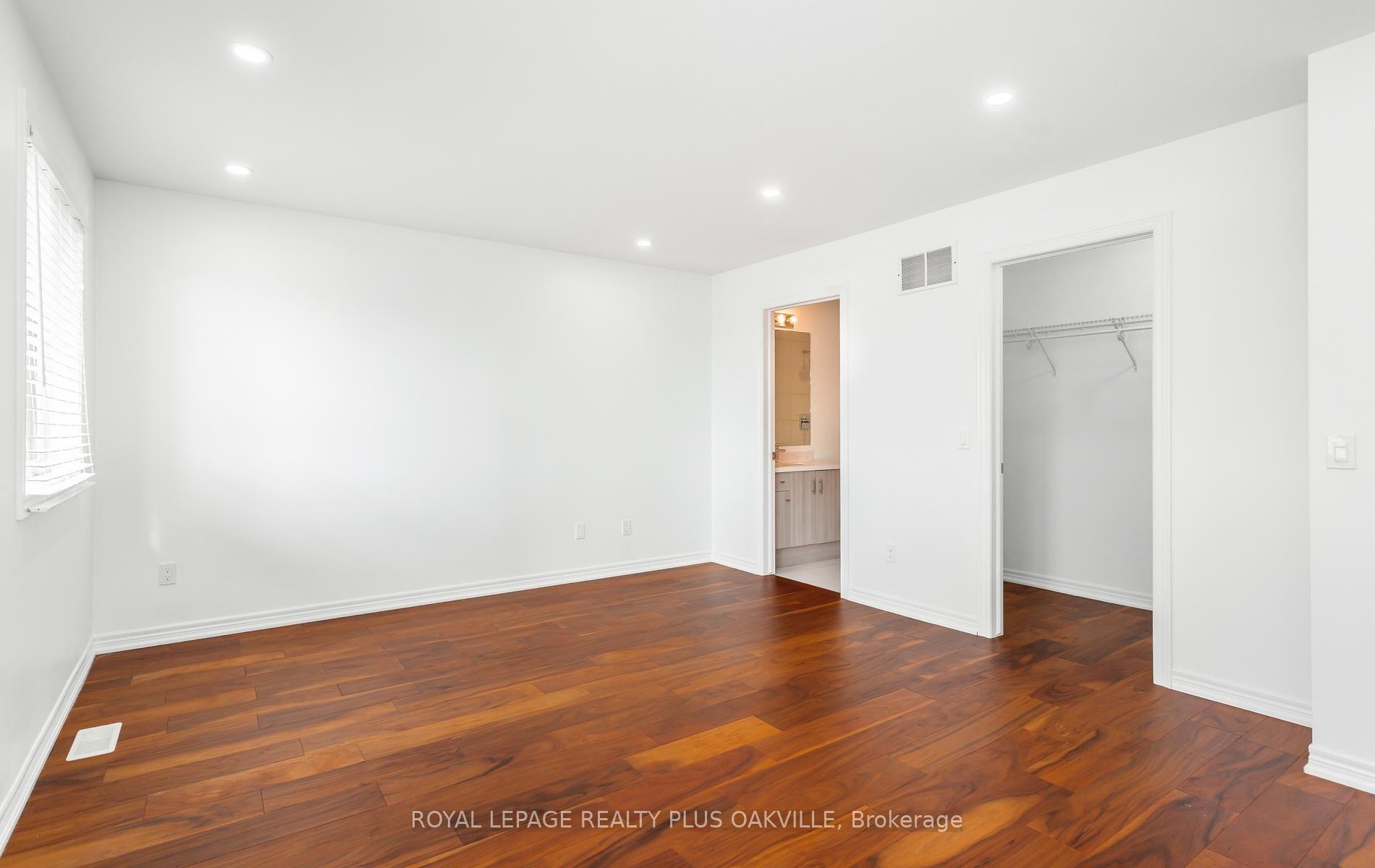 Photo 21 of 2386 Natasha Circle, Oakville, Bronte Creek — HOMEH