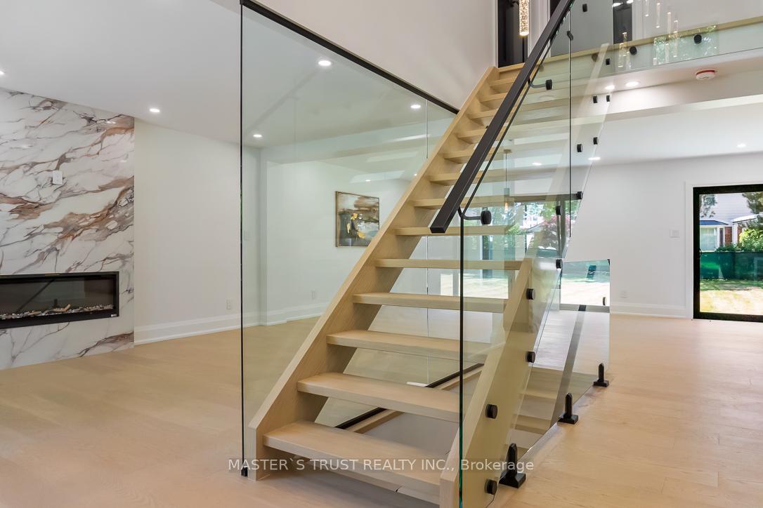 Photo 5 of Unit Unit 1, 319 Beechfield Road, Oakville, Ford — HOMEH