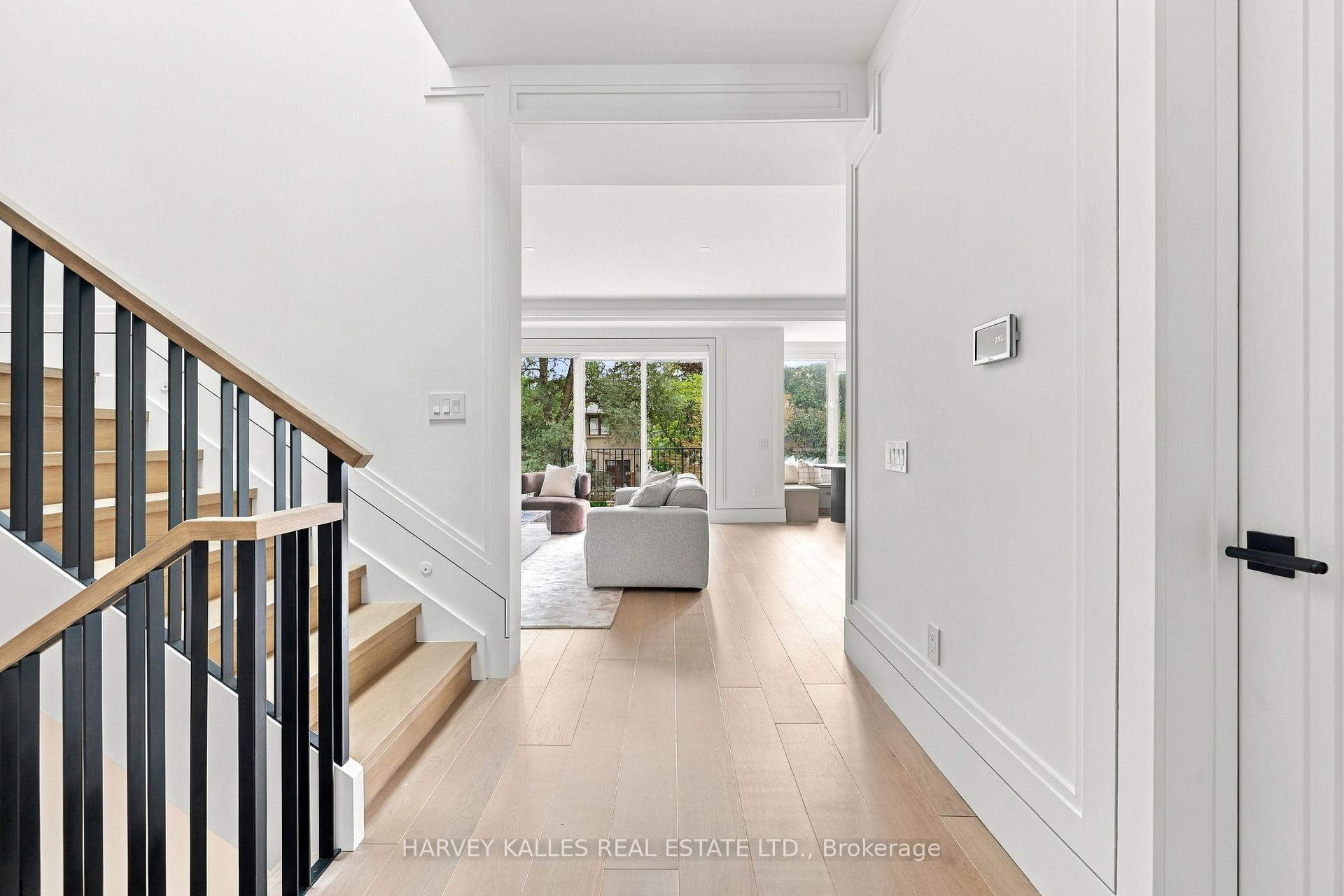 Photo 15 of 59 Burncrest Drive, Toronto, Bedford Park-Nortown — HOMEH