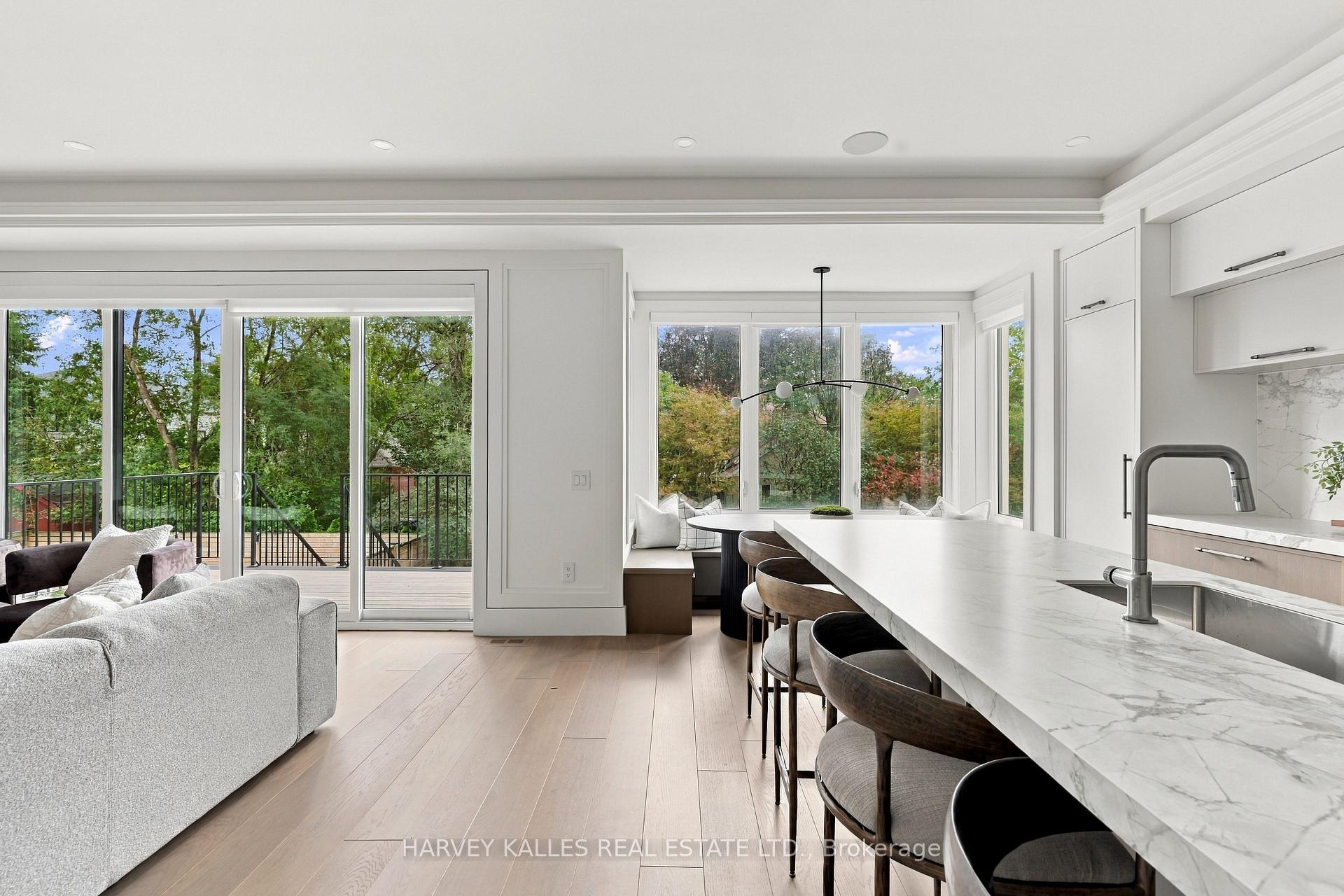 Photo 25 of 59 Burncrest Drive, Toronto, Bedford Park-Nortown — HOMEH