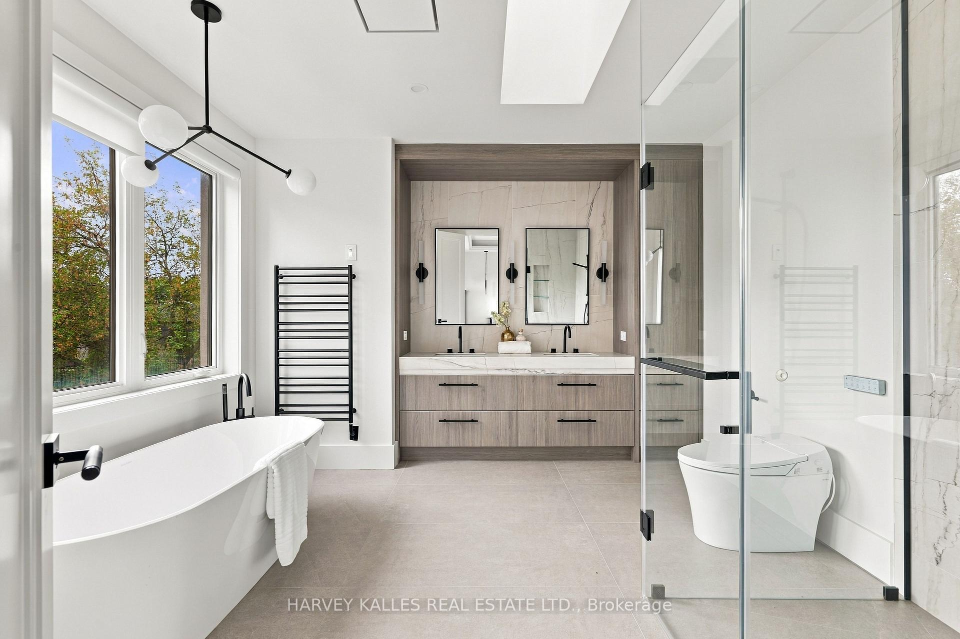 Photo 34 of 59 Burncrest Drive, Toronto, Bedford Park-Nortown — HOMEH