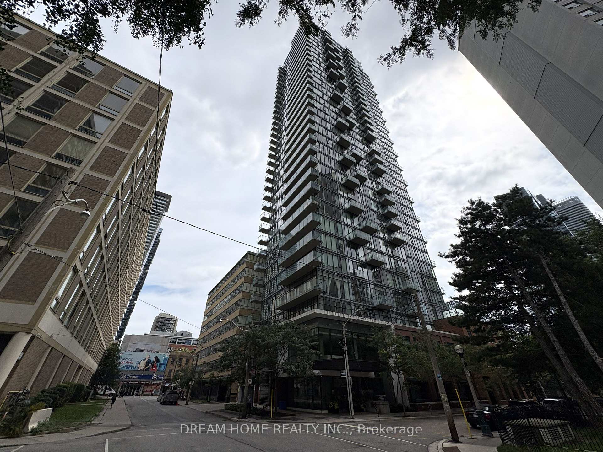 Photo 1 of Unit 3204, 75 St Nicholas Street, Toronto, Bay Street Corridor — HOMEH