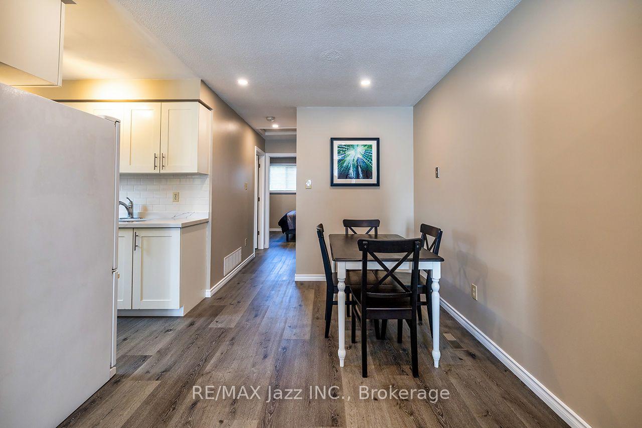 Photo 17 of 260 Lakeview Park Avenue, Oshawa, Lakeview — HOMEH