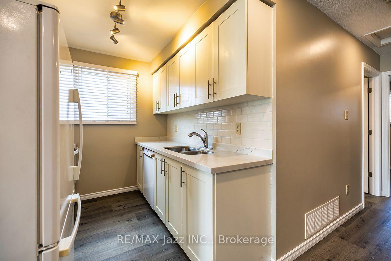Photo 40 of 260 Lakeview Park Avenue, Oshawa, Lakeview — HOMEH