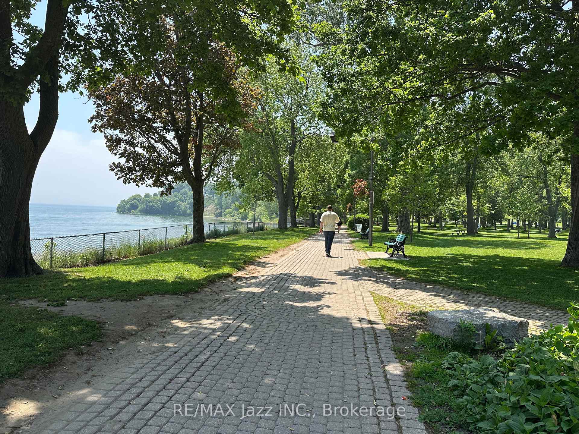 Photo 85 of 260 Lakeview Park Avenue, Oshawa, Lakeview — HOMEH