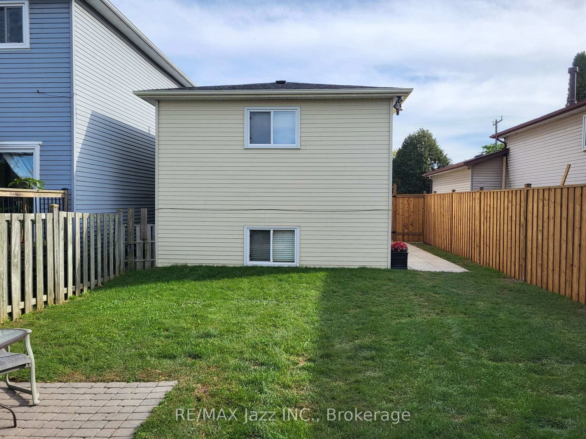 Photo 79 of 260 Lakeview Park Avenue, Oshawa, Lakeview — HOMEH