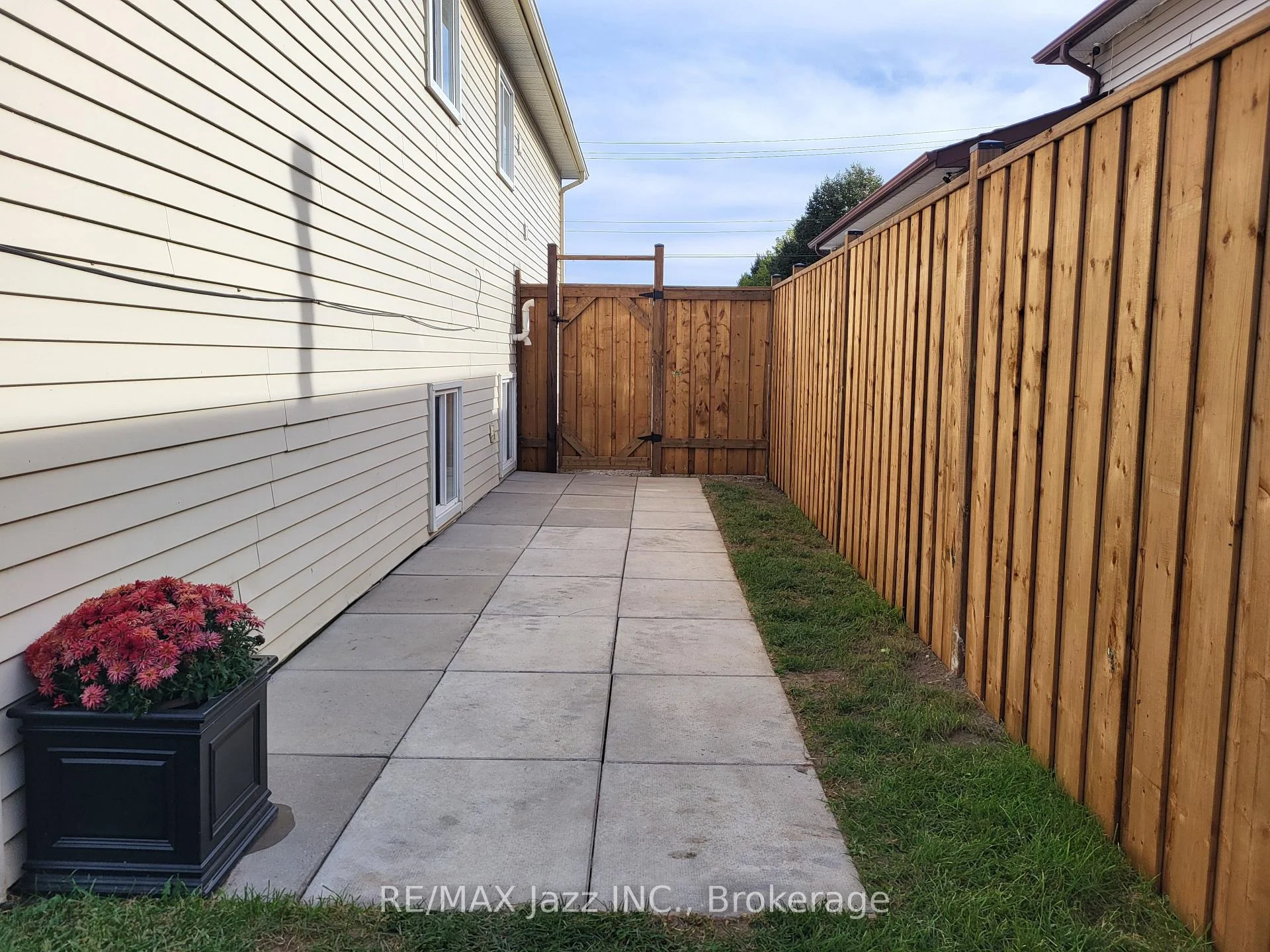 Photo 83 of 260 Lakeview Park Avenue, Oshawa, Lakeview — HOMEH