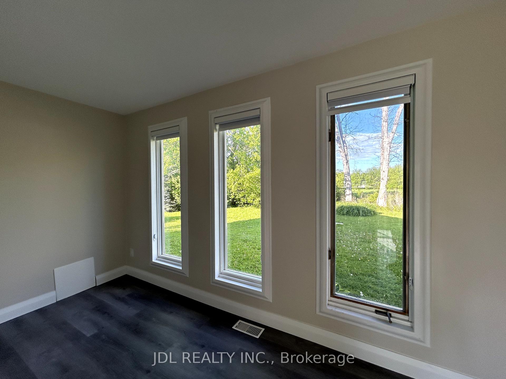 Photo 13 of Unit Unit 2, 83 Cooks Bay Drive, Georgina, Keswick North — HOMEH