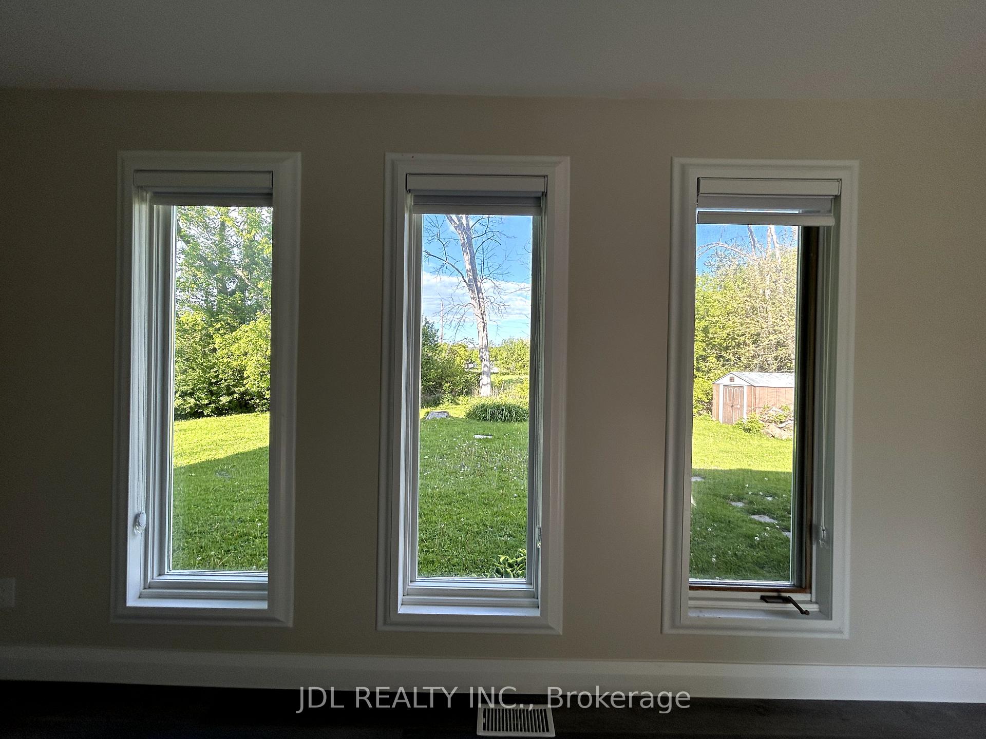 Photo 15 of Unit Unit 2, 83 Cooks Bay Drive, Georgina, Keswick North — HOMEH