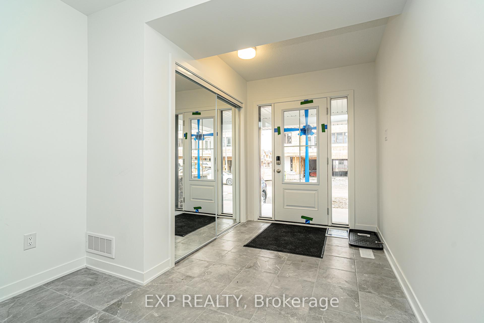 Photo 2 of 51 Stitch Mews, Ottawa, Goulbourn Twp From Franktown Rd/South To Rideau — HOMEH