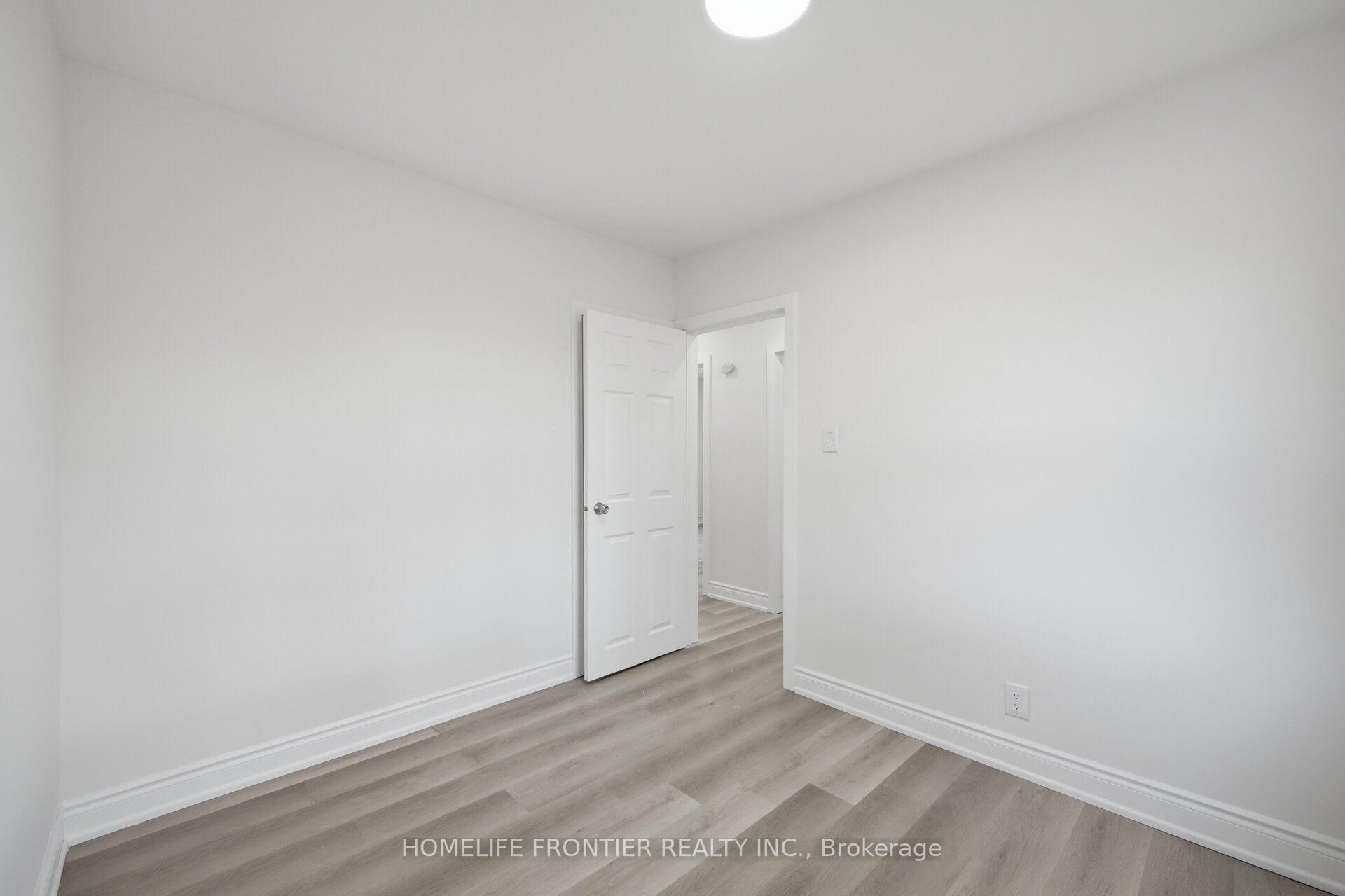 Photo 12 of 651 Olive Avenue, Oshawa, Donevan — HOMEH