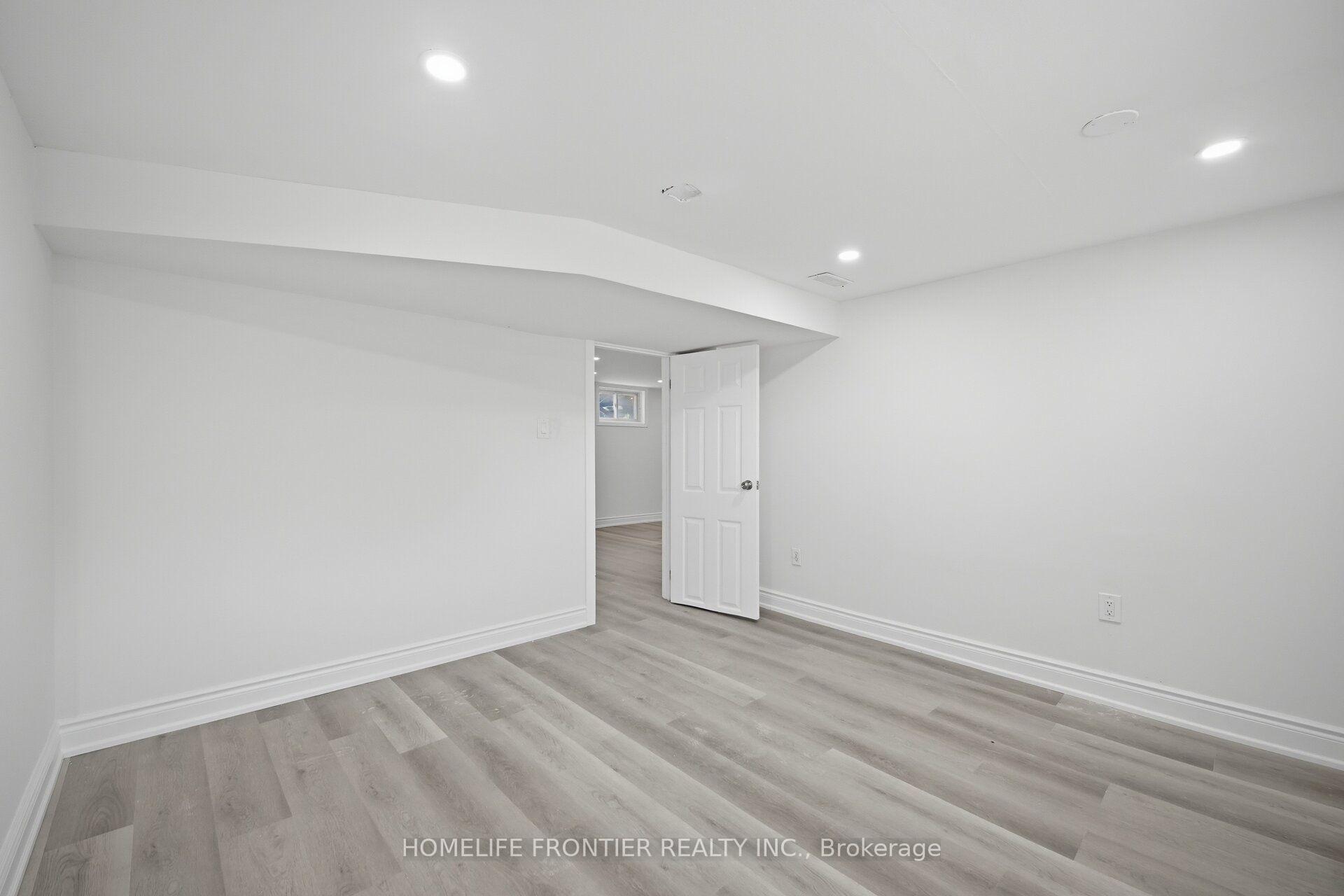 Photo 19 of 651 Olive Avenue, Oshawa, Donevan — HOMEH