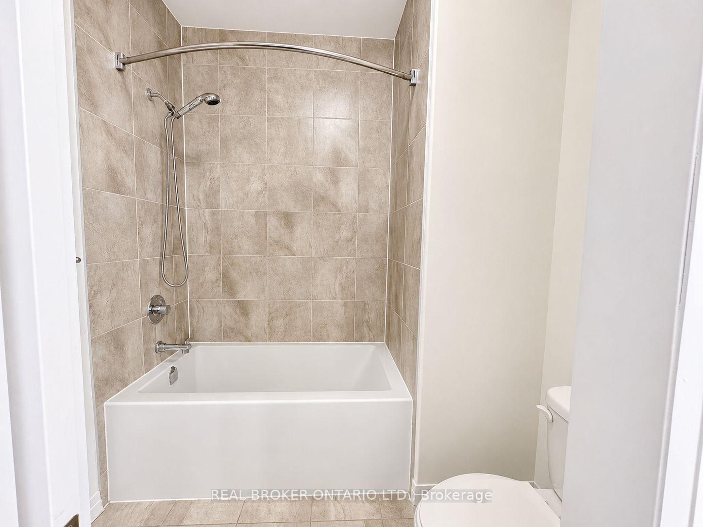 Photo 11 of 122 Greenwich Avenue, Hamilton, Stoney Creek Mountain — HOMEH