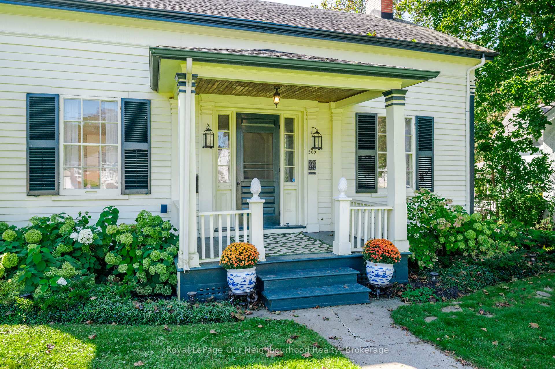 Photo 4 of 309 King Street W, Cobourg — HOMEH