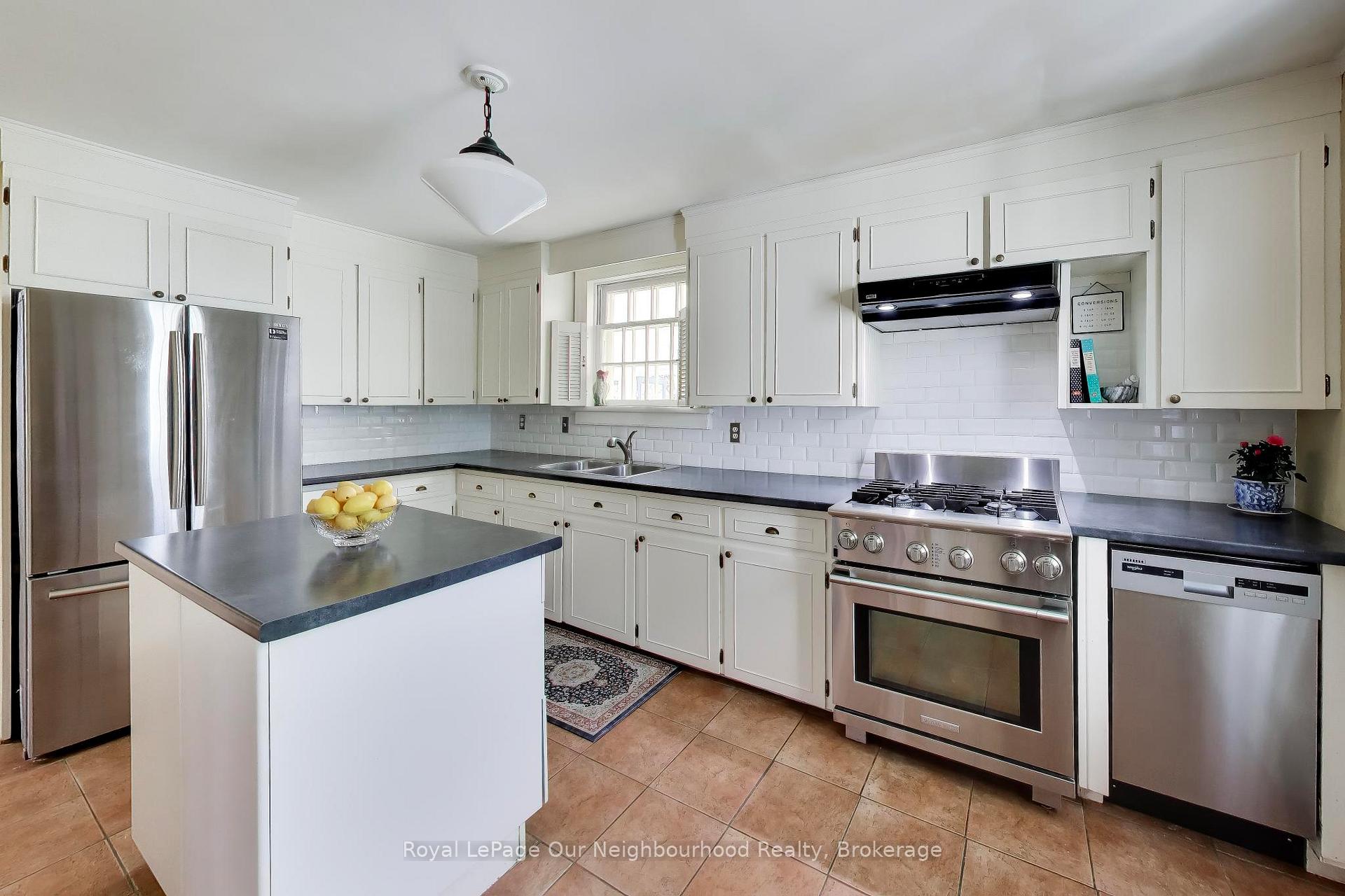 Photo 11 of 309 King Street W, Cobourg — HOMEH