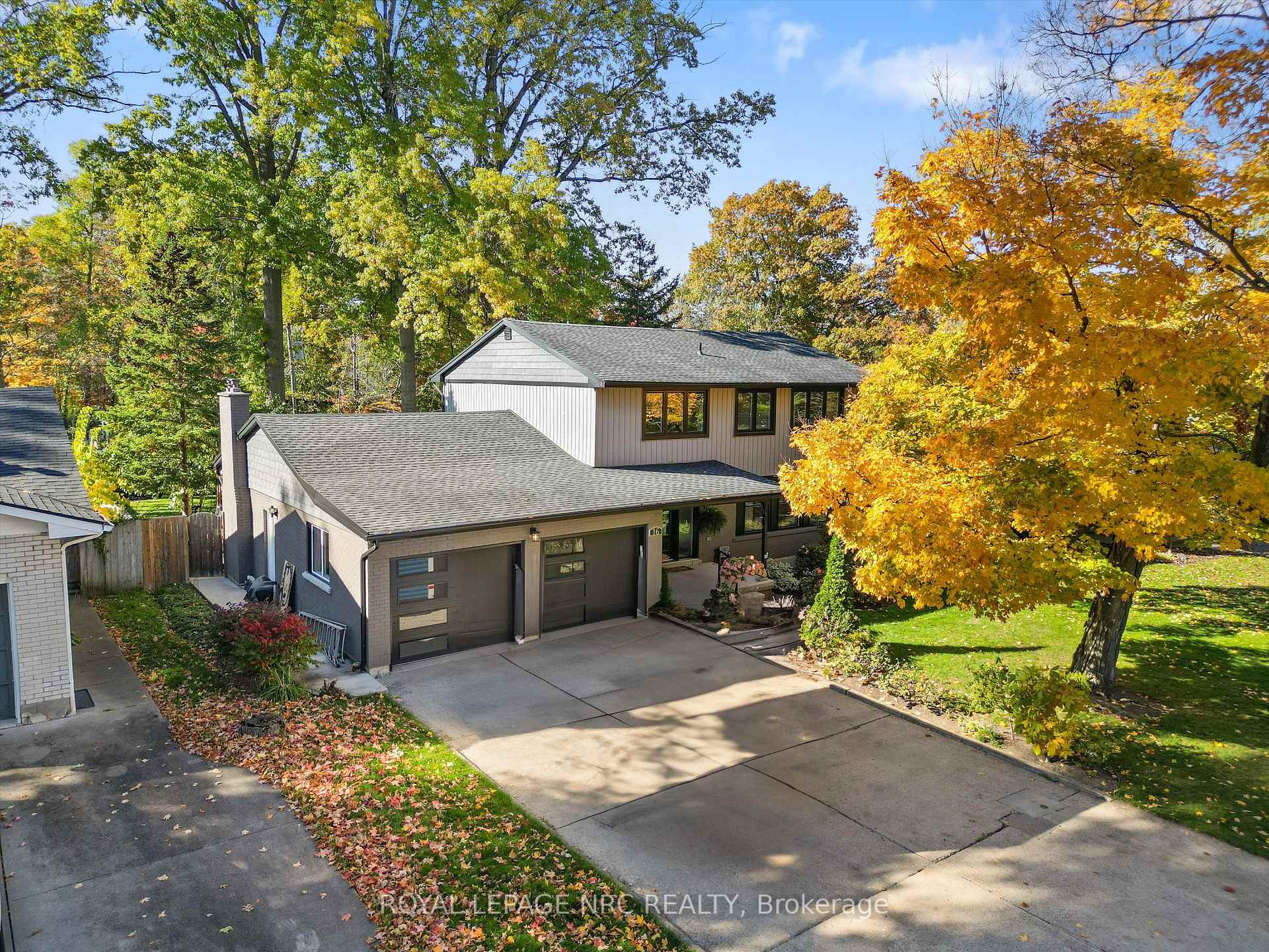 Photo 1 of 16 Briarfield Crescent, St. Catharines, Glendale/Glenridge — HOMEH