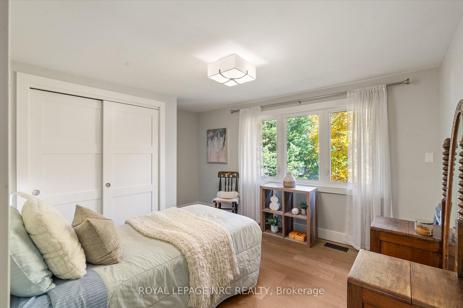Photo 20 of 16 Briarfield Crescent, St. Catharines, Glendale/Glenridge — HOMEH
