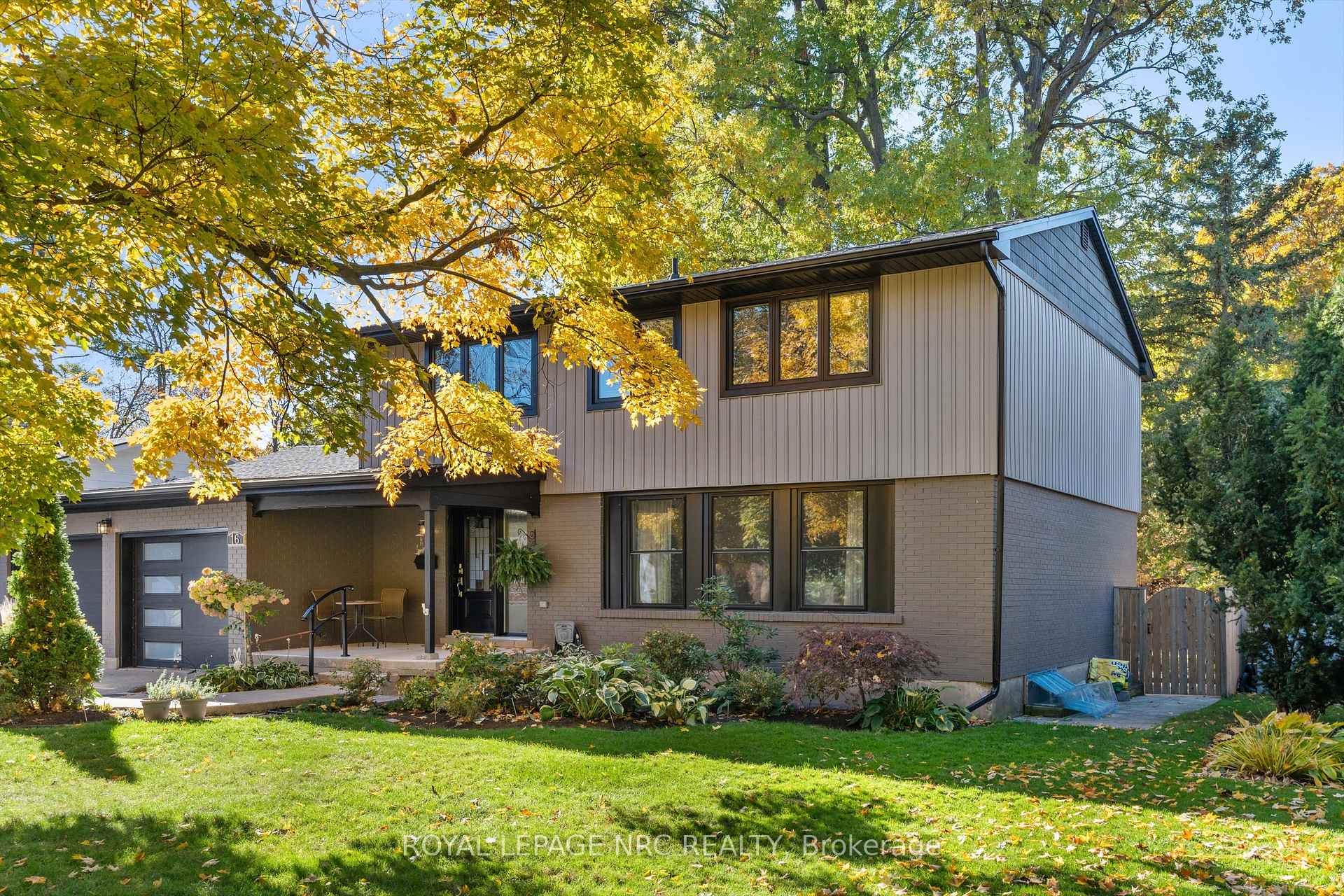 Photo 41 of 16 Briarfield Crescent, St. Catharines, Glendale/Glenridge — HOMEH