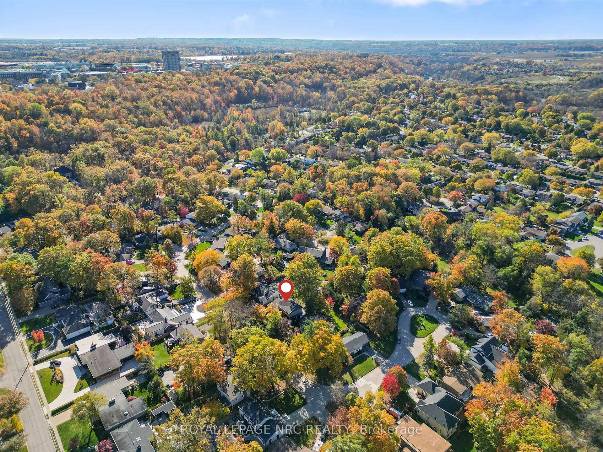 Photo 46 of 16 Briarfield Crescent, St. Catharines, Glendale/Glenridge — HOMEH