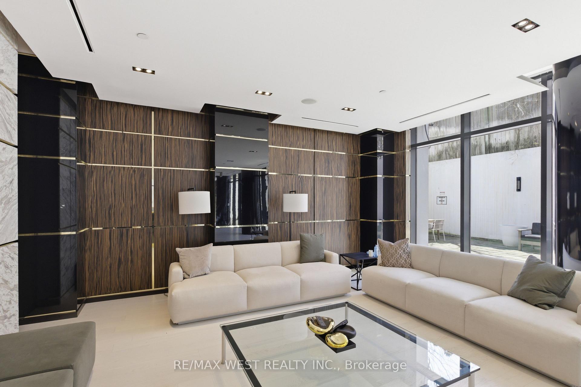 Photo 4 of Unit 617, 3018 Yonge Street, Toronto, Lawrence Park North — HOMEH