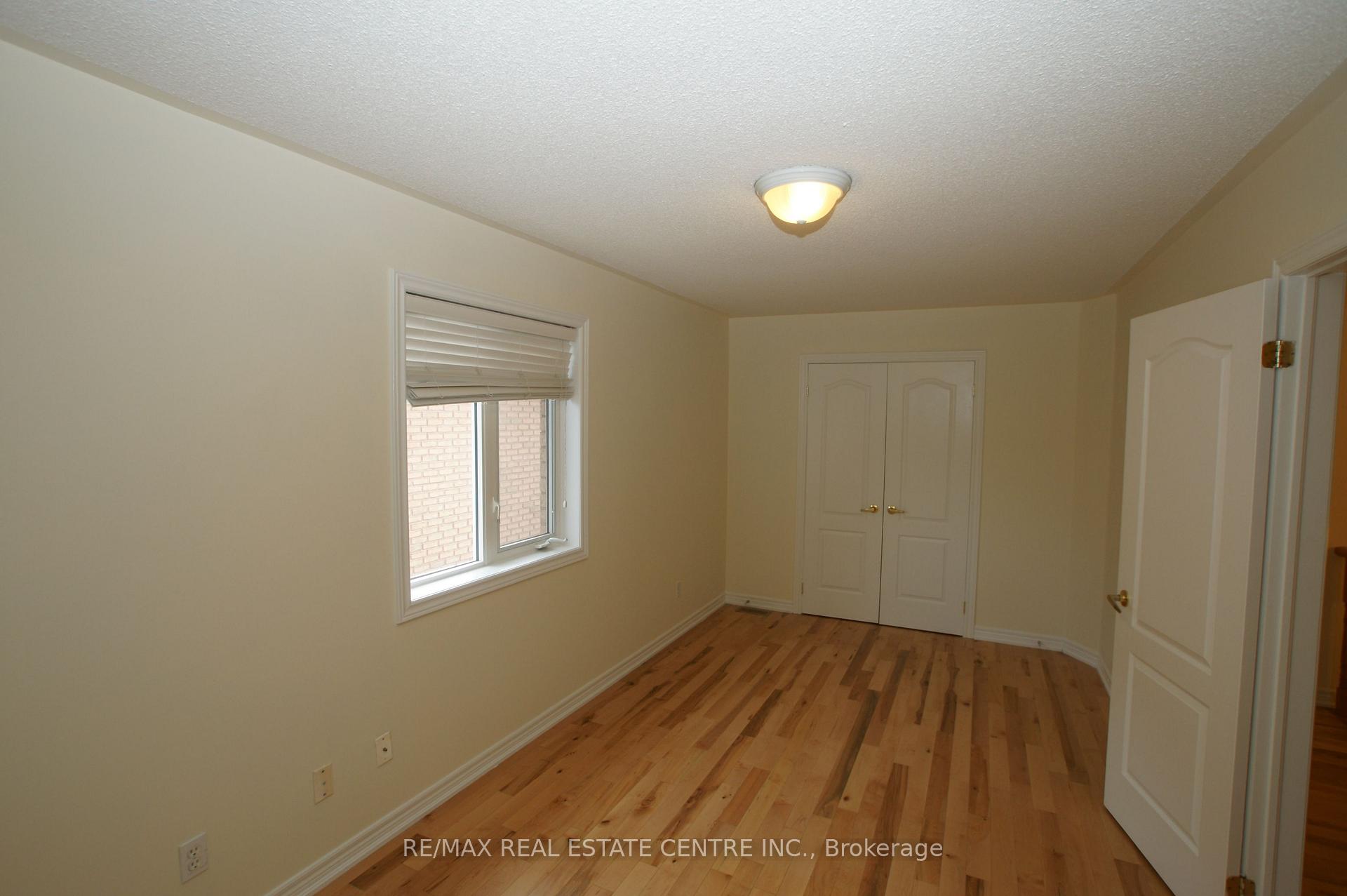 Photo 21 of 2441 Newcastle Crescent, Oakville, West Oak Trails — HOMEH