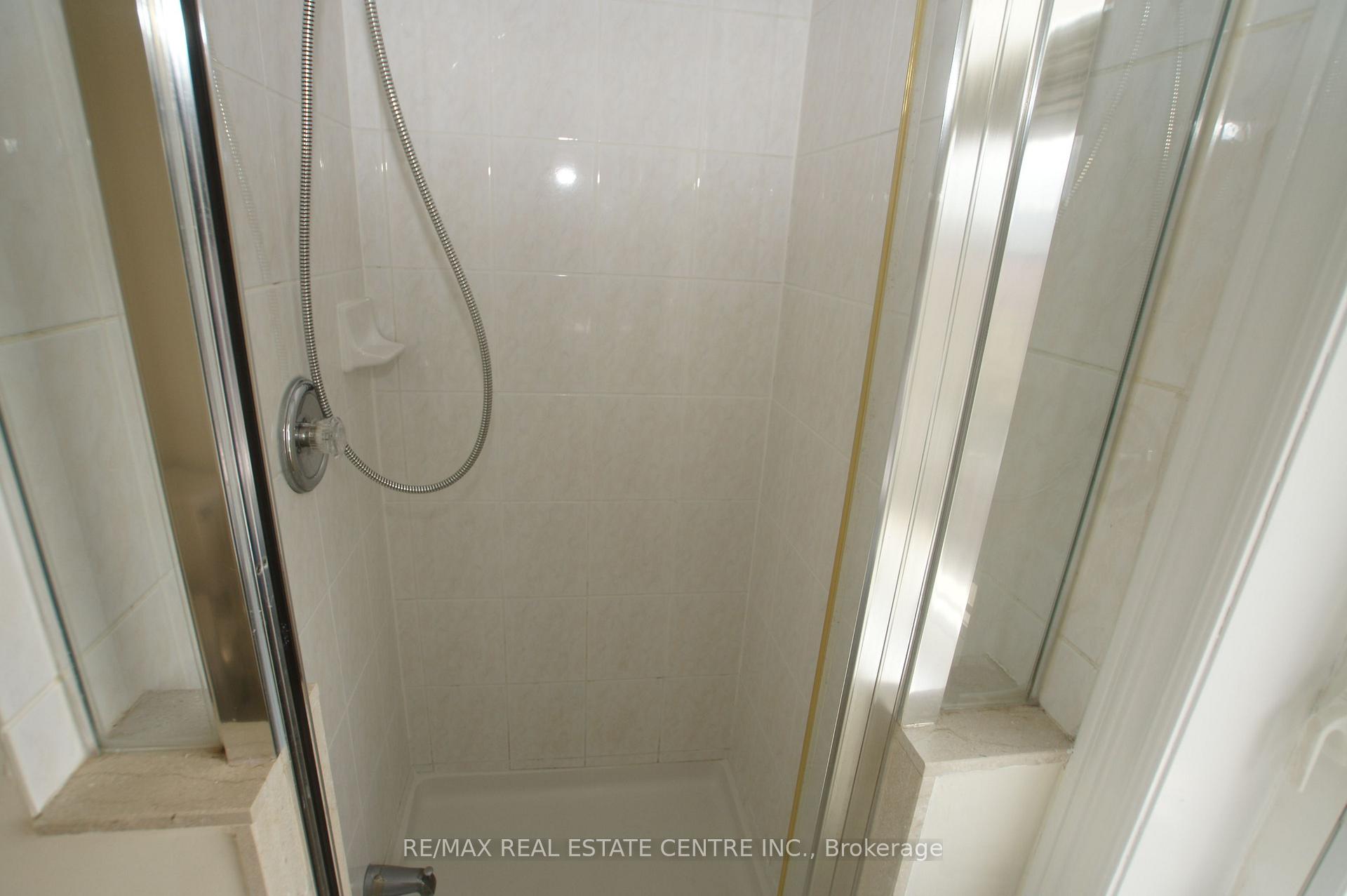 Photo 29 of 2441 Newcastle Crescent, Oakville, West Oak Trails — HOMEH