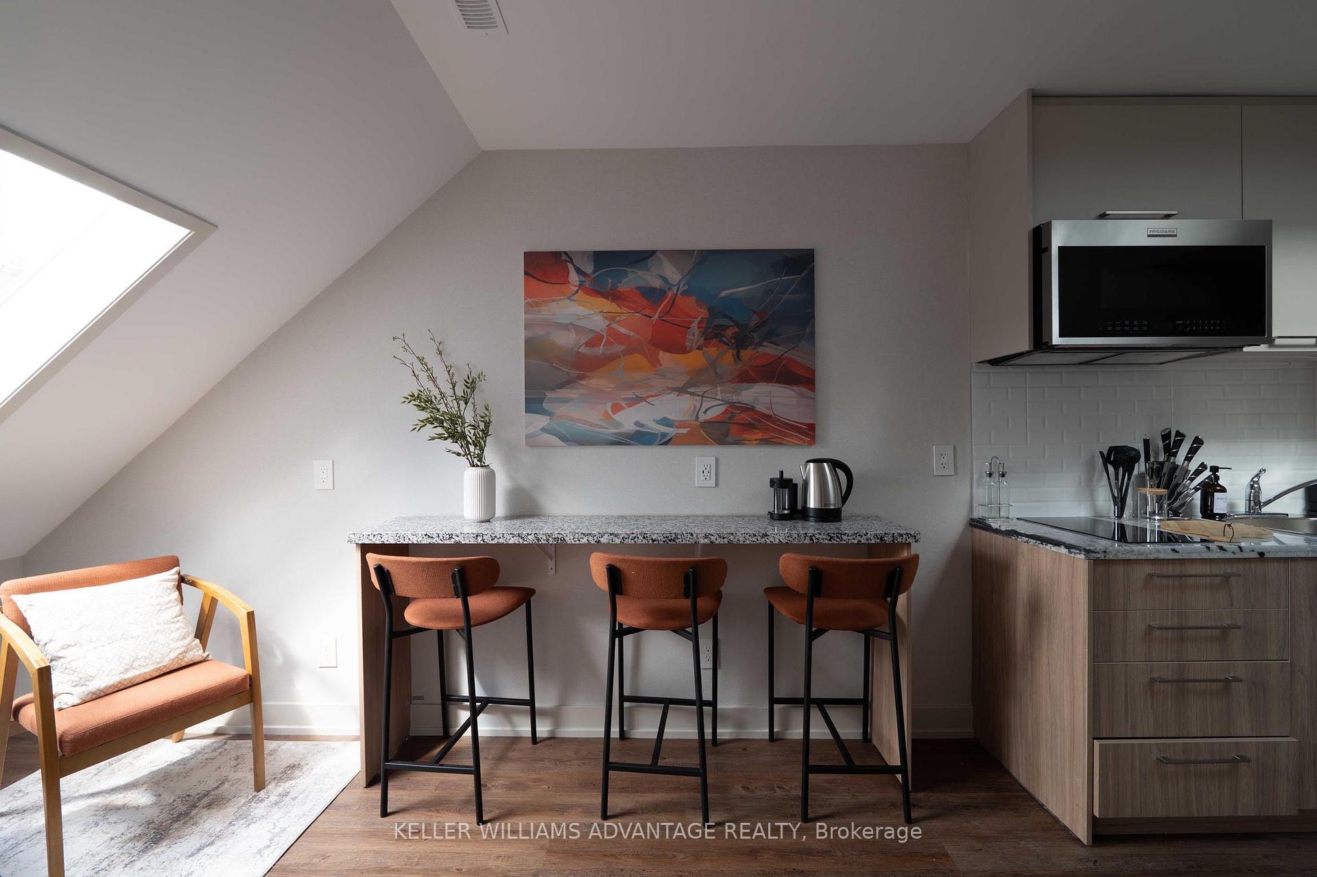 Photo 11 of Unit 5, 23 Ross Street, Toronto, Kensington-Chinatown — HOMEH