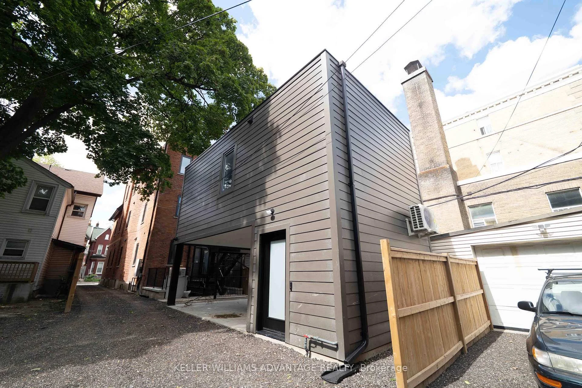 Photo 1 of Unit 5, 23 Ross Street, Toronto, Kensington-Chinatown — HOMEH