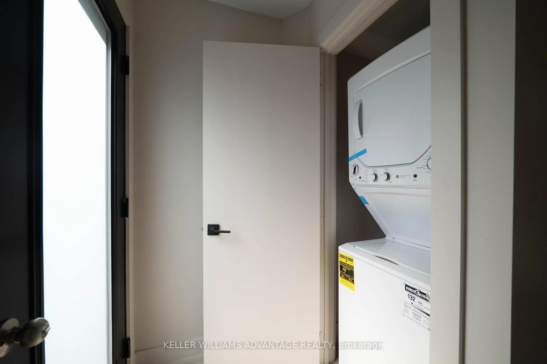 Photo 14 of Unit 5, 23 Ross Street, Toronto, Kensington-Chinatown — HOMEH