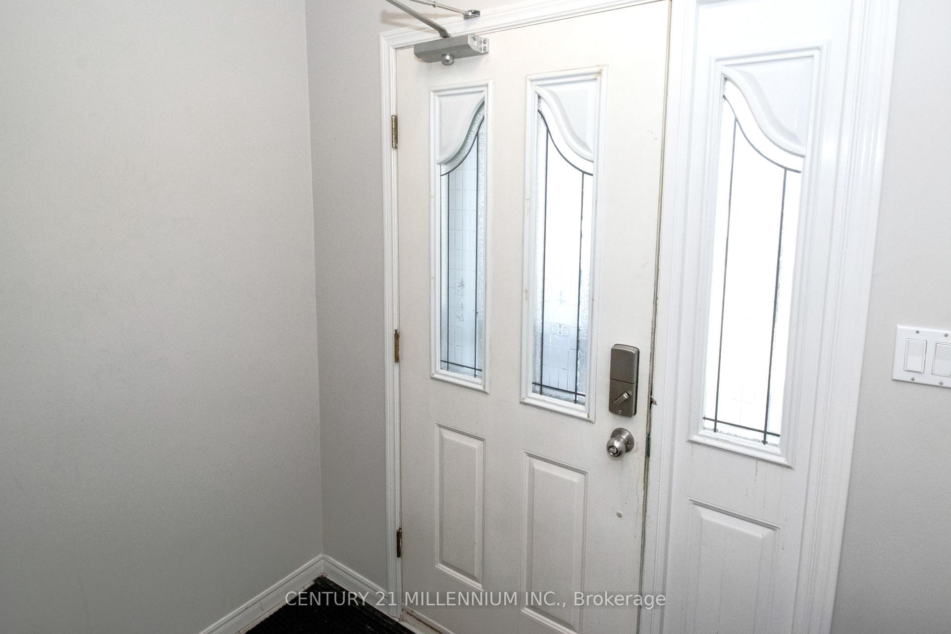 Photo 9 of 3 College Park Drive, Welland, N. Welland — HOMEH