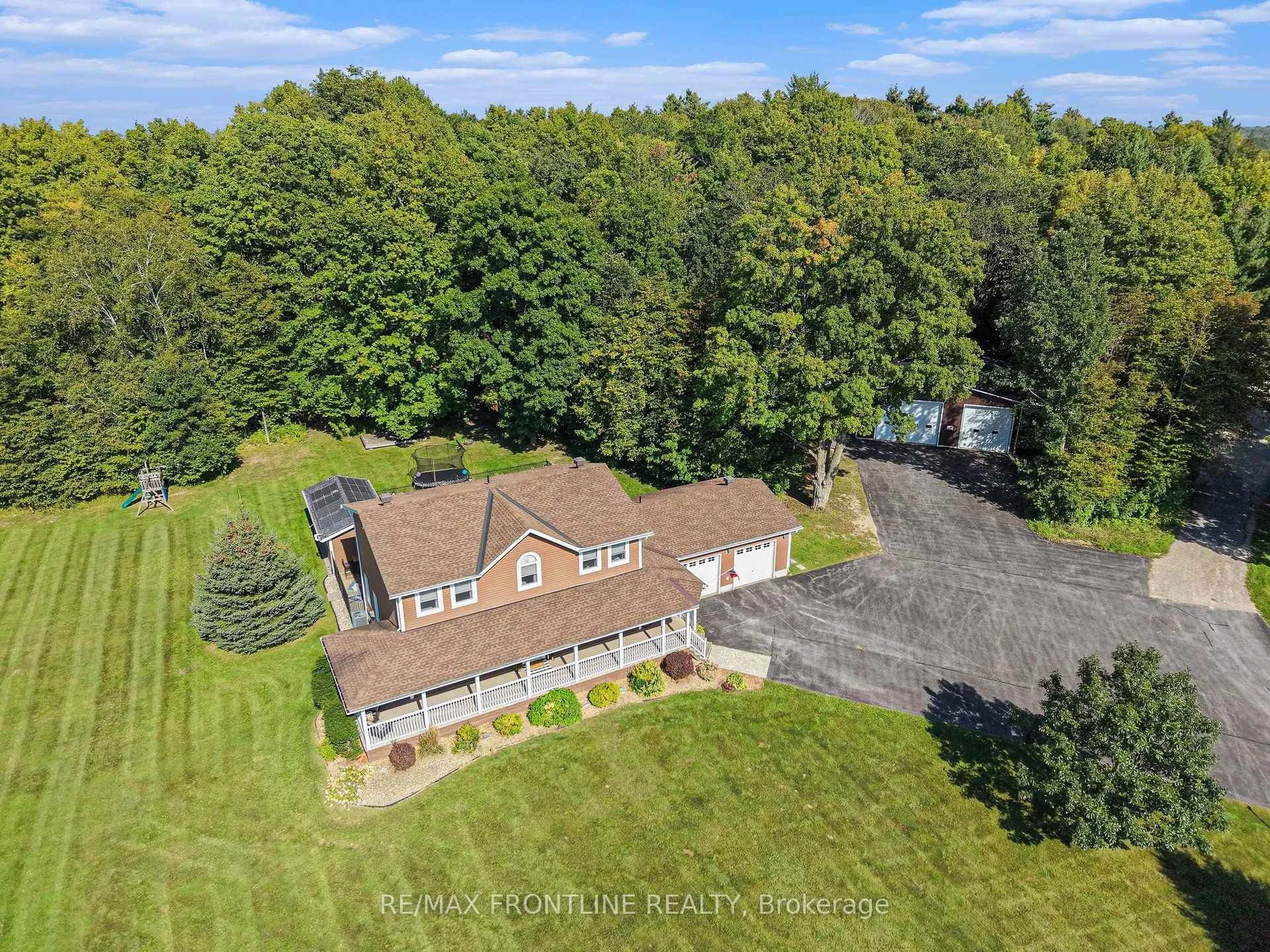 Photo 3 of 110 Sheil Drive, Drummond/North Elmsley, Drummond/North Elmsley (North Elmsley) Twp — HOMEH