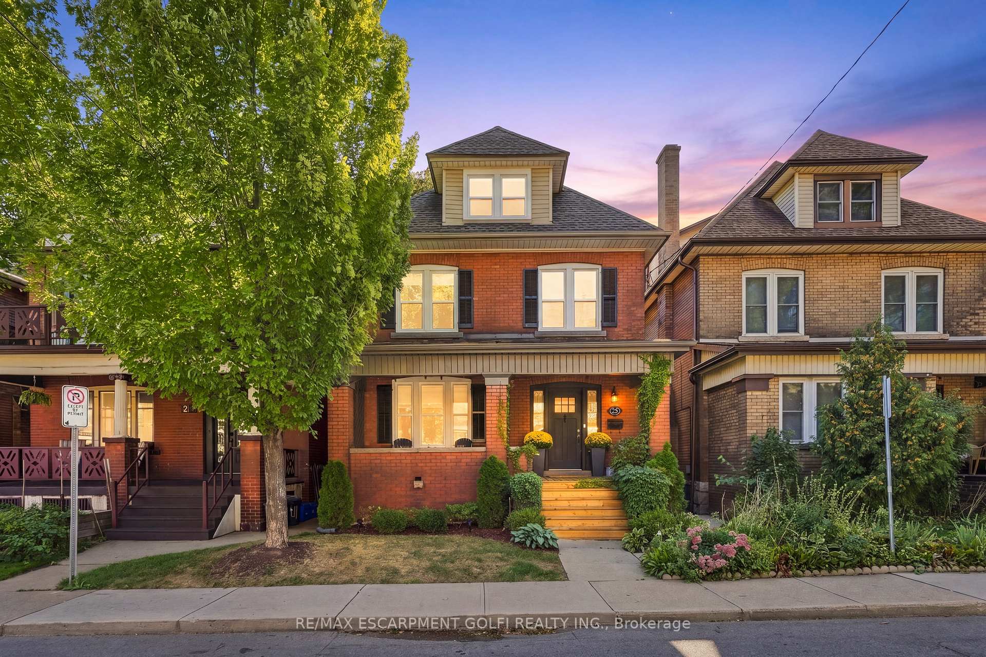 Photo of 25 Fairholt Road S
