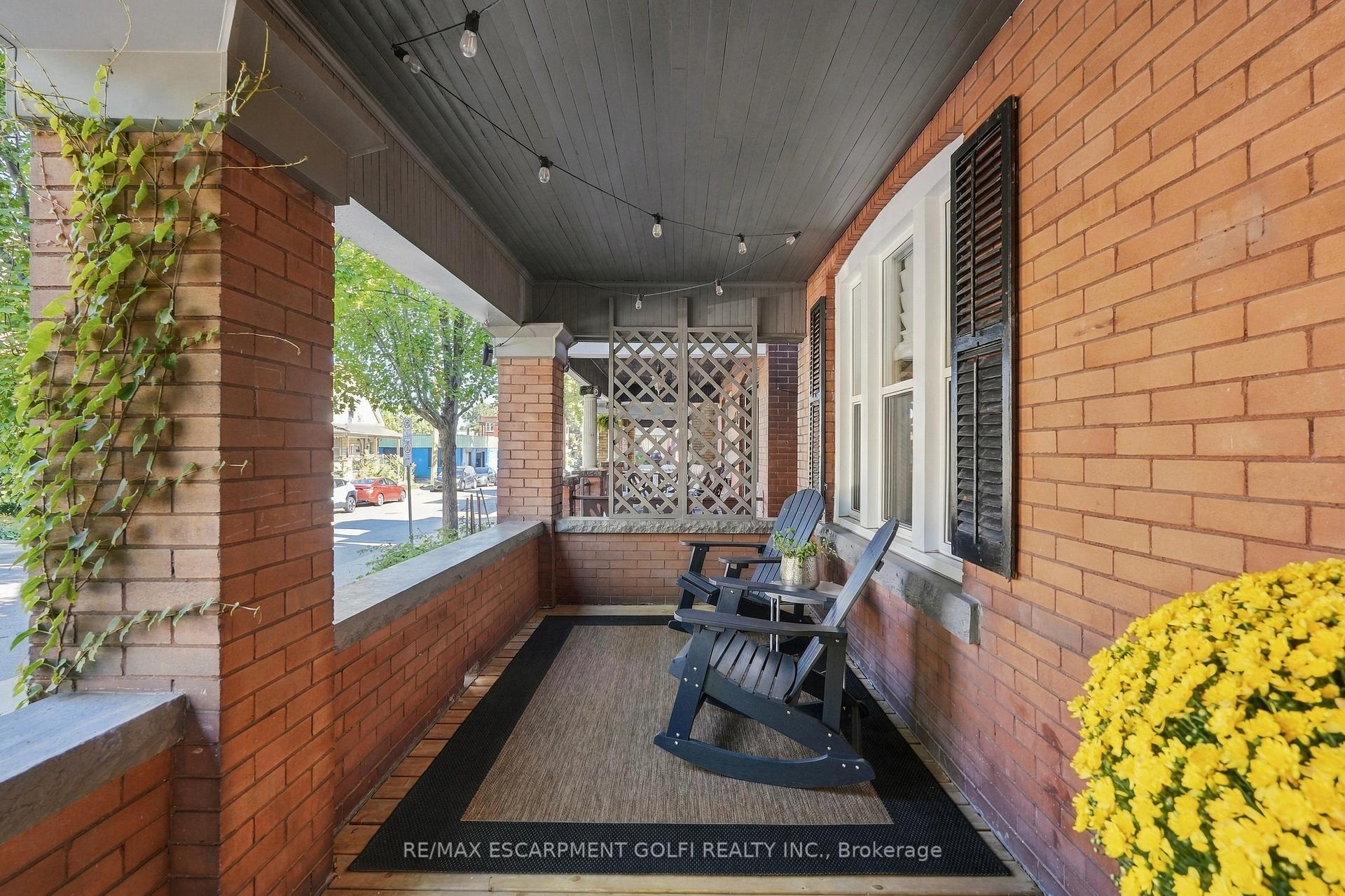 Photo 2 of 25 Fairholt Road S, Hamilton, Gibson — HOMEH