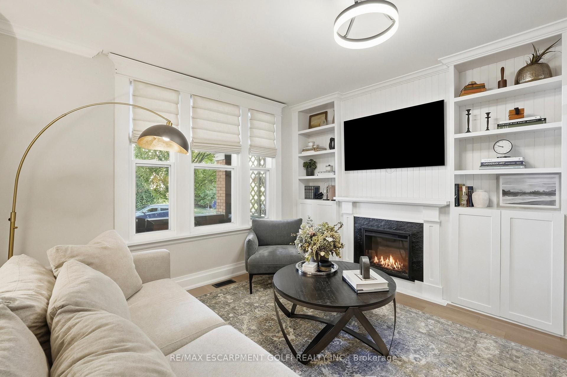 Photo 4 of 25 Fairholt Road S, Hamilton, Gibson — HOMEH