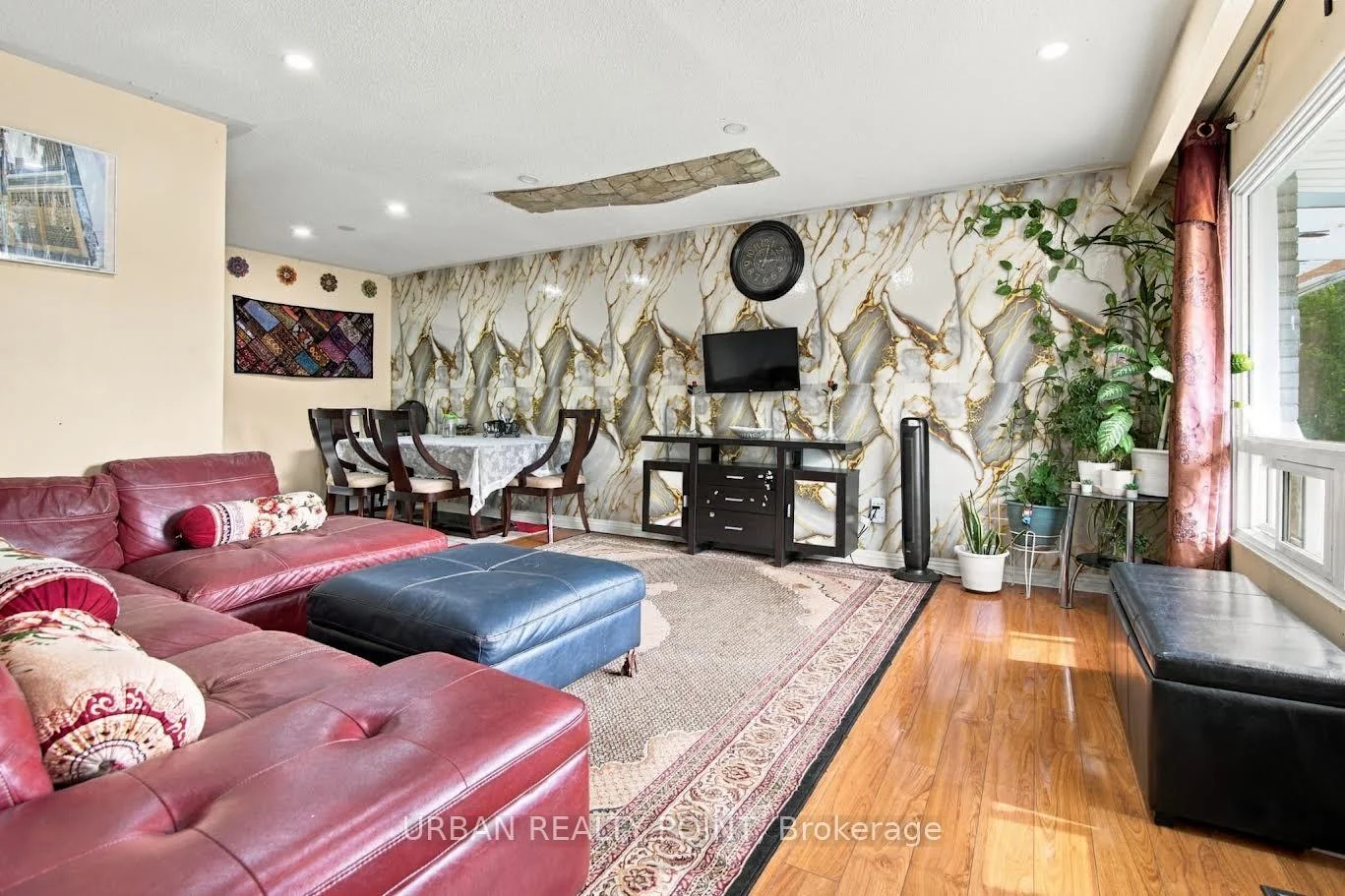 Photo 28 of 31 Ivybridge Drive, Brampton, Madoc — HOMEH