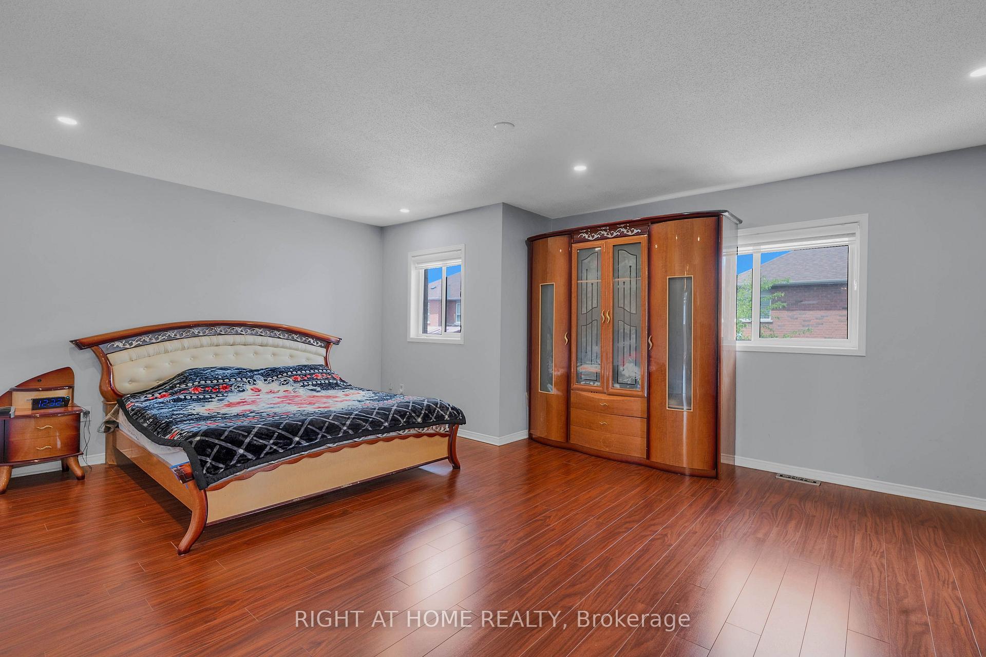 Photo 15 of 86 Whitehouse Crescent, Brampton, Bram East — HOMEH