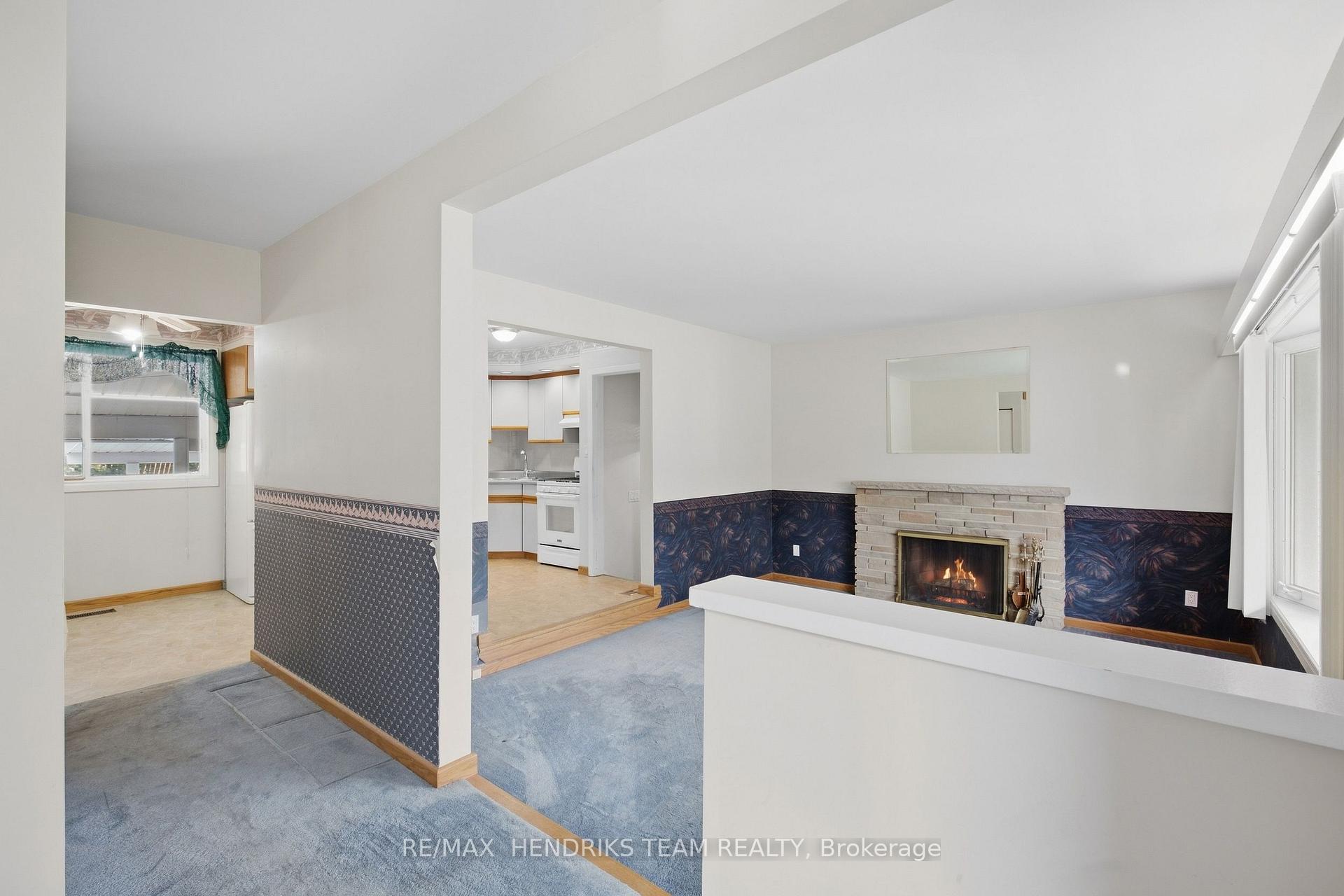 Photo 9 of 6 Glengrove Circle, St. Catharines, Glendale/Glenridge — HOMEH