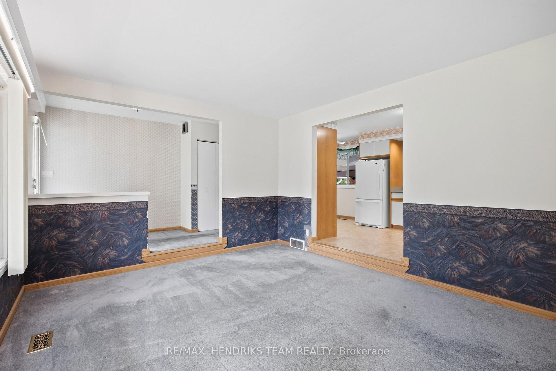 Photo 16 of 6 Glengrove Circle, St. Catharines, Glendale/Glenridge — HOMEH