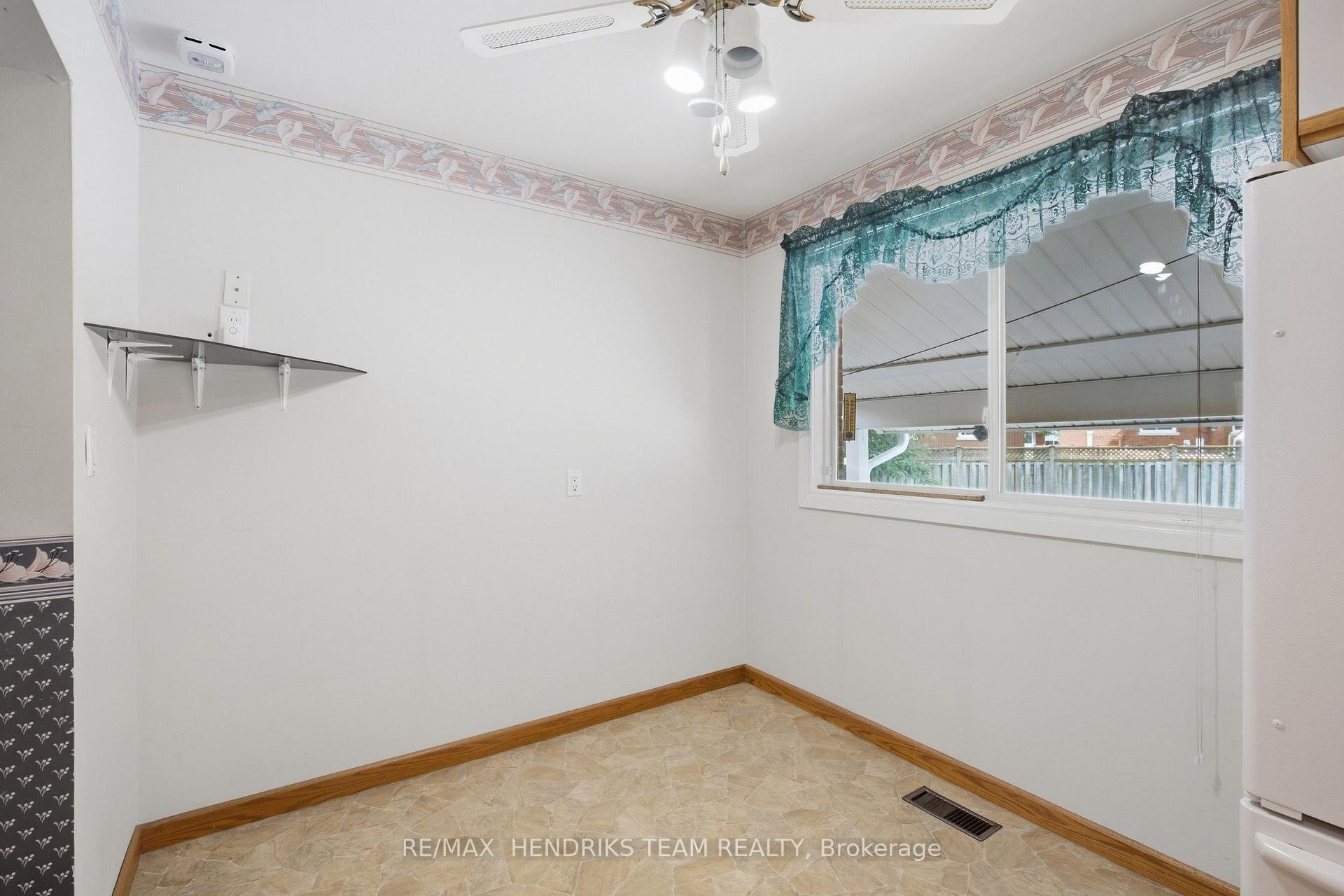 Photo 22 of 6 Glengrove Circle, St. Catharines, Glendale/Glenridge — HOMEH