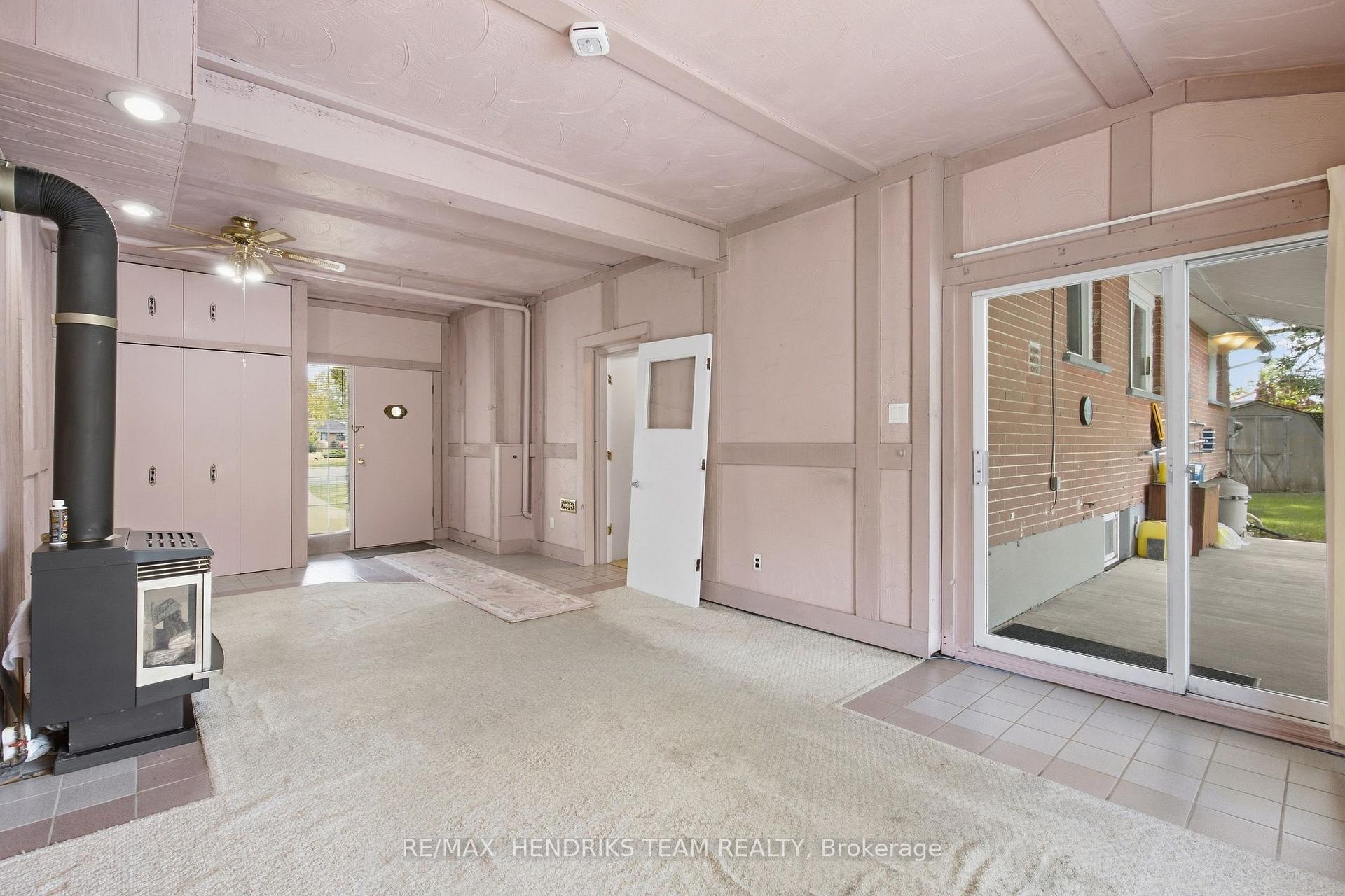 Photo 32 of 6 Glengrove Circle, St. Catharines, Glendale/Glenridge — HOMEH