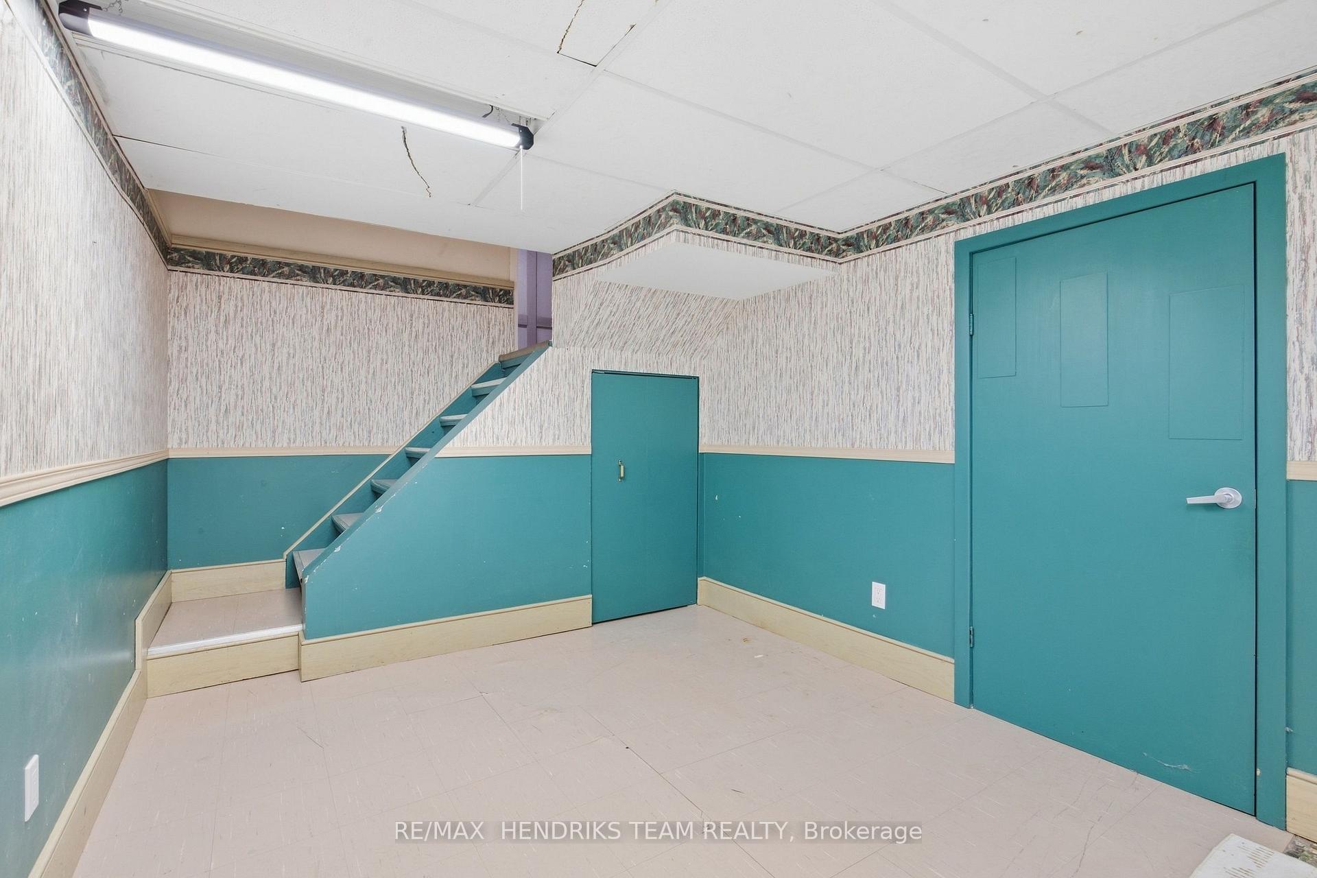 Photo 35 of 6 Glengrove Circle, St. Catharines, Glendale/Glenridge — HOMEH
