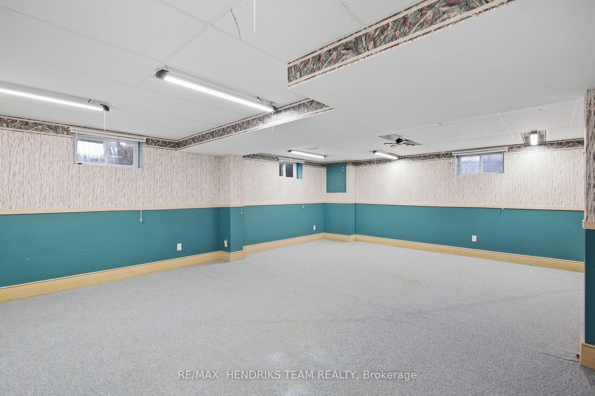 Photo 41 of 6 Glengrove Circle, St. Catharines, Glendale/Glenridge — HOMEH
