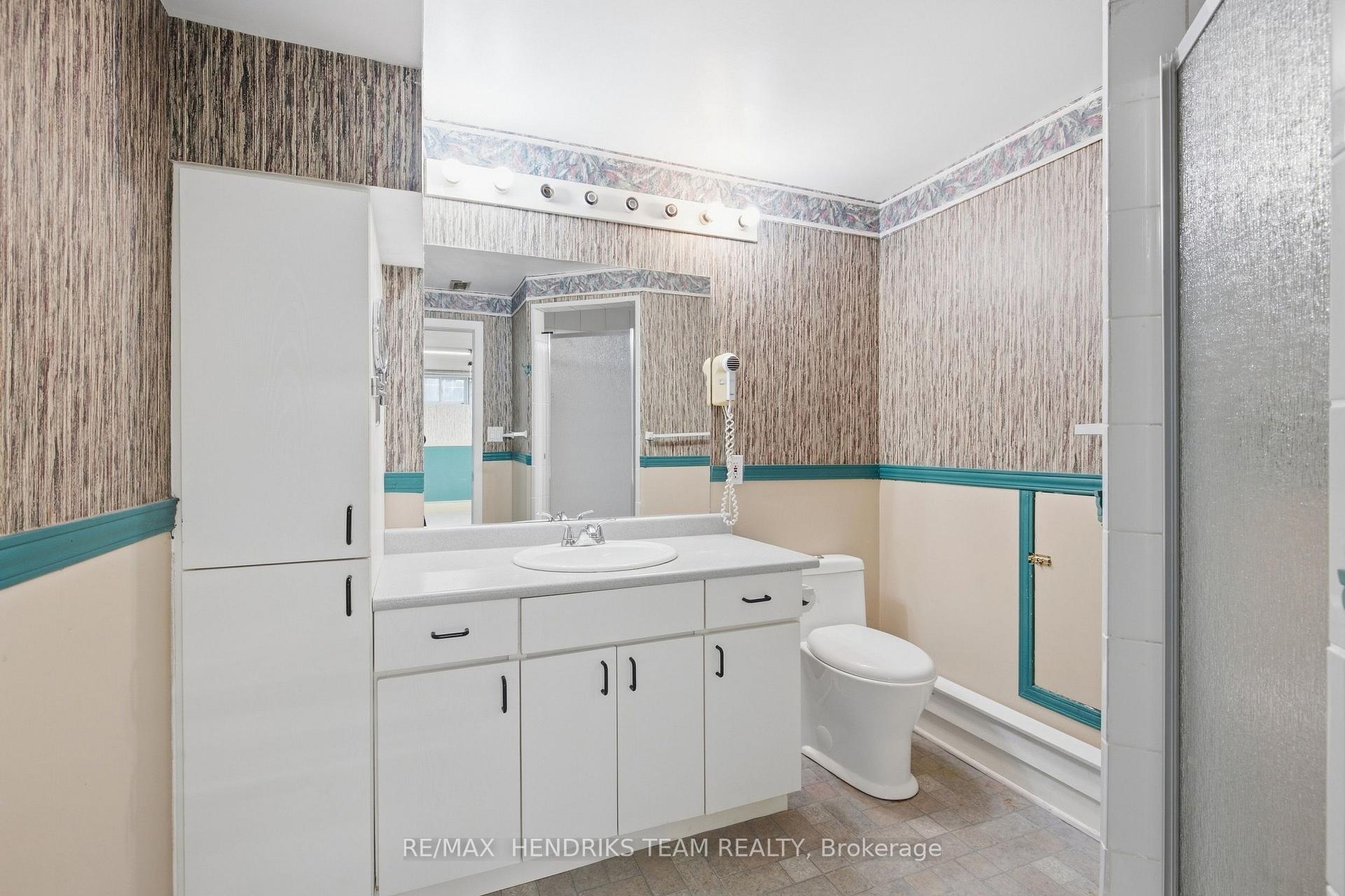 Photo 42 of 6 Glengrove Circle, St. Catharines, Glendale/Glenridge — HOMEH