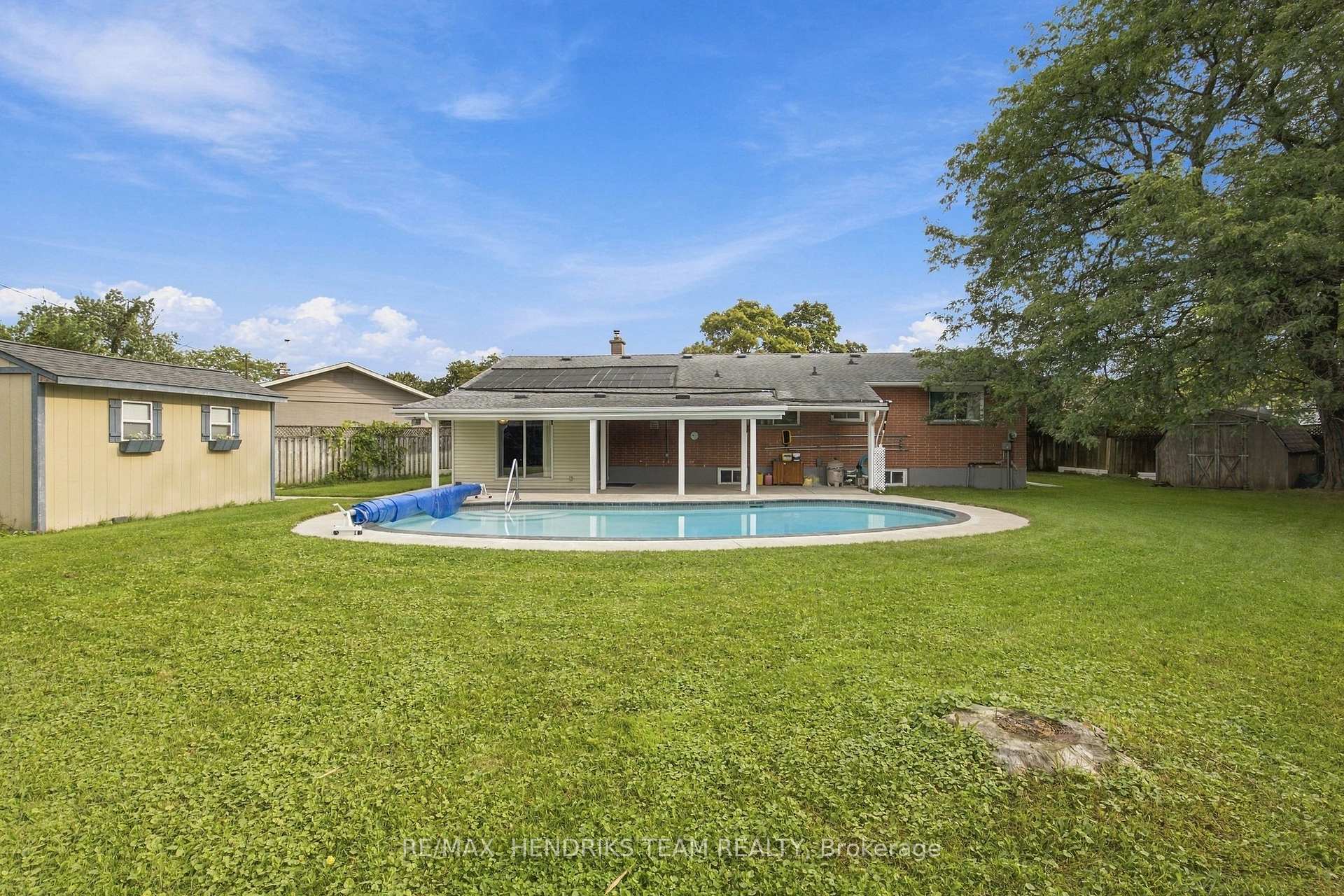 Photo 45 of 6 Glengrove Circle, St. Catharines, Glendale/Glenridge — HOMEH
