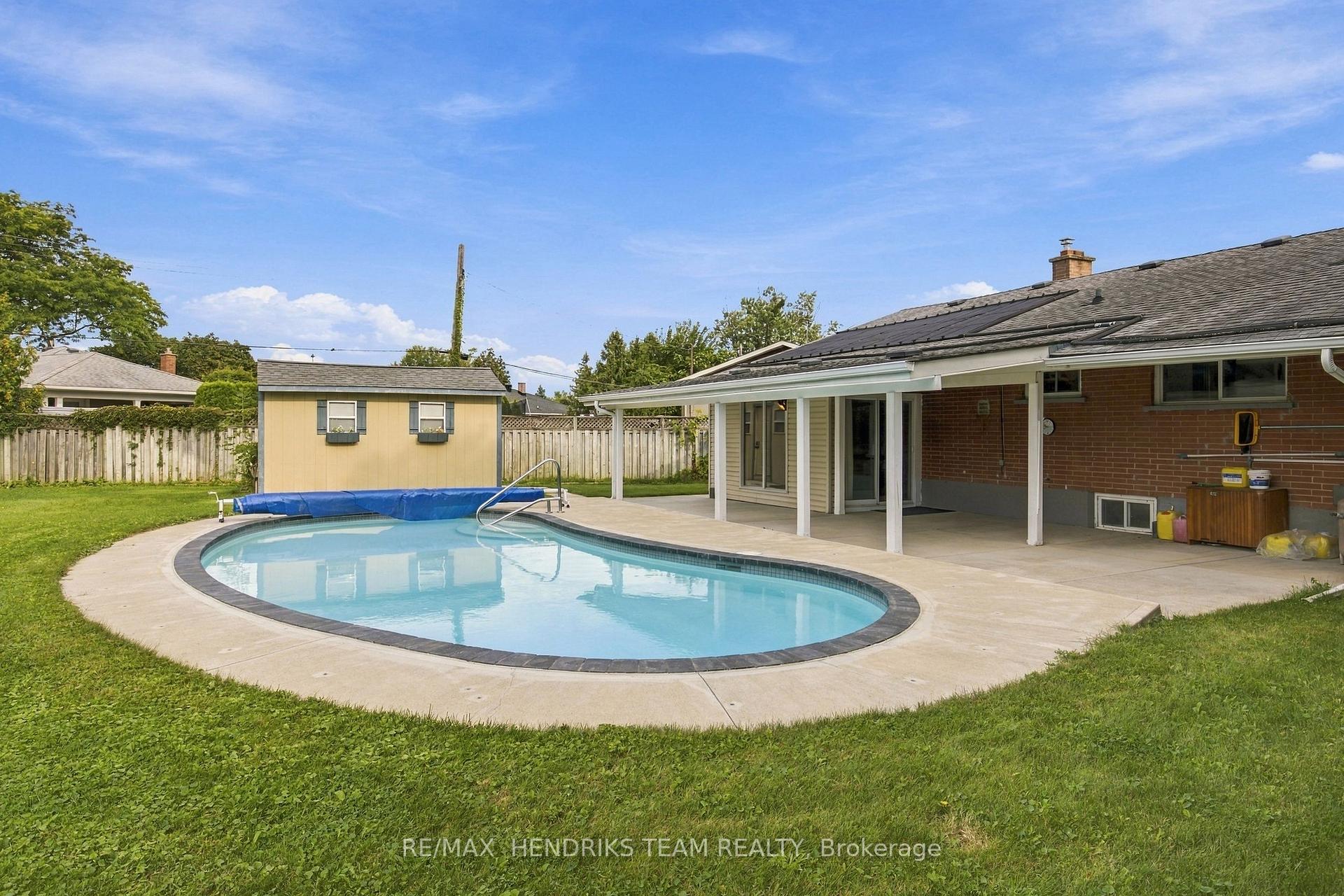 Photo 46 of 6 Glengrove Circle, St. Catharines, Glendale/Glenridge — HOMEH