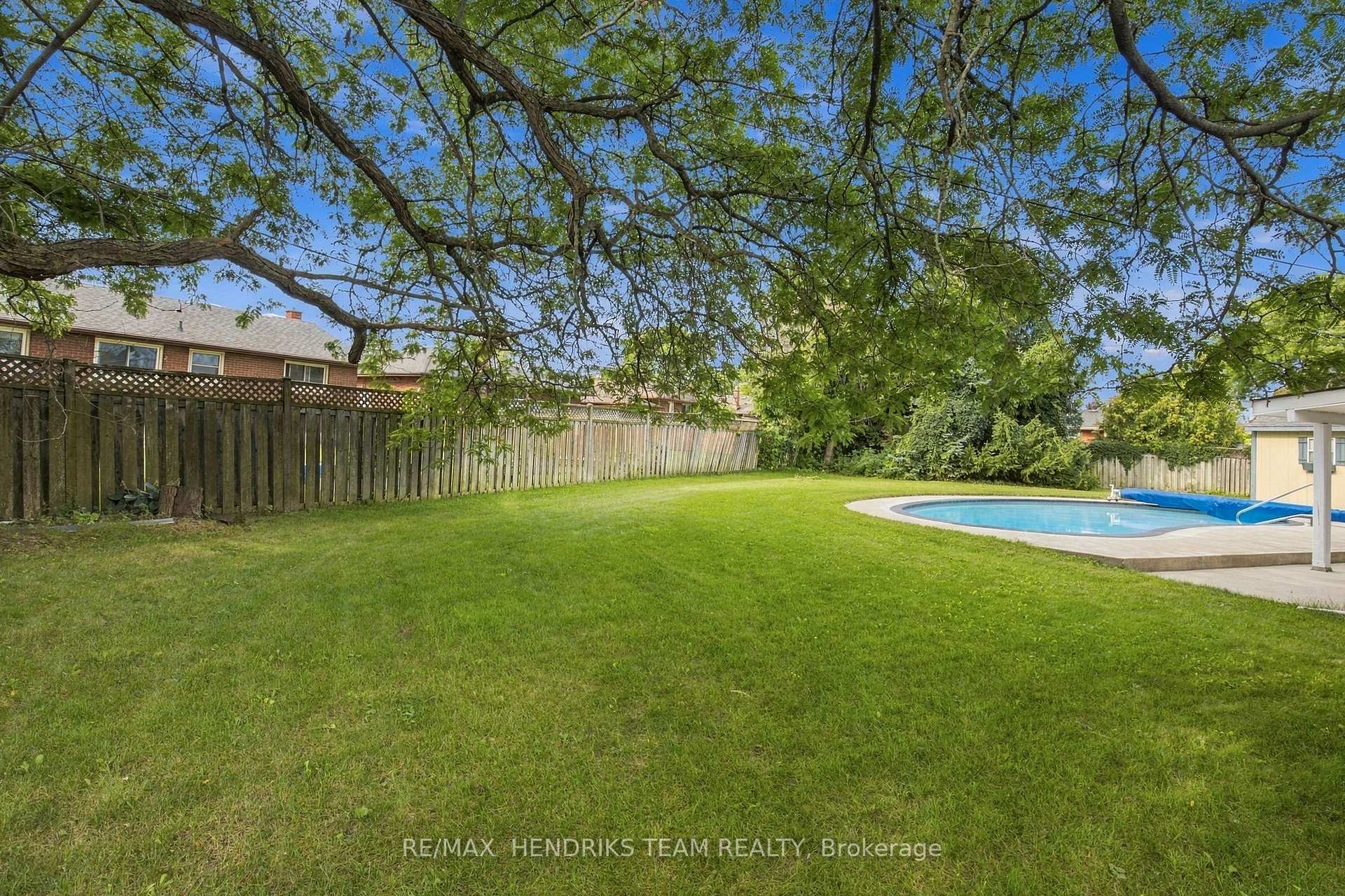 Photo 47 of 6 Glengrove Circle, St. Catharines, Glendale/Glenridge — HOMEH