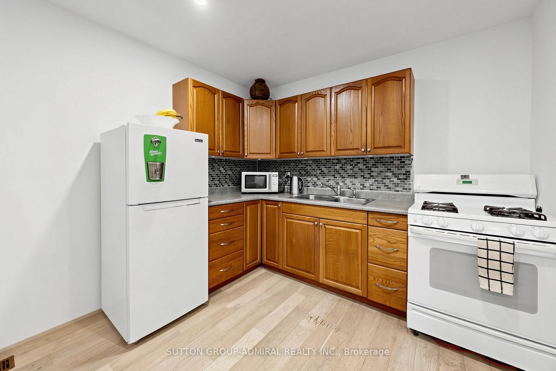 Photo 9 of 49 Klimek Boulevard, Georgina, Pefferlaw — HOMEH