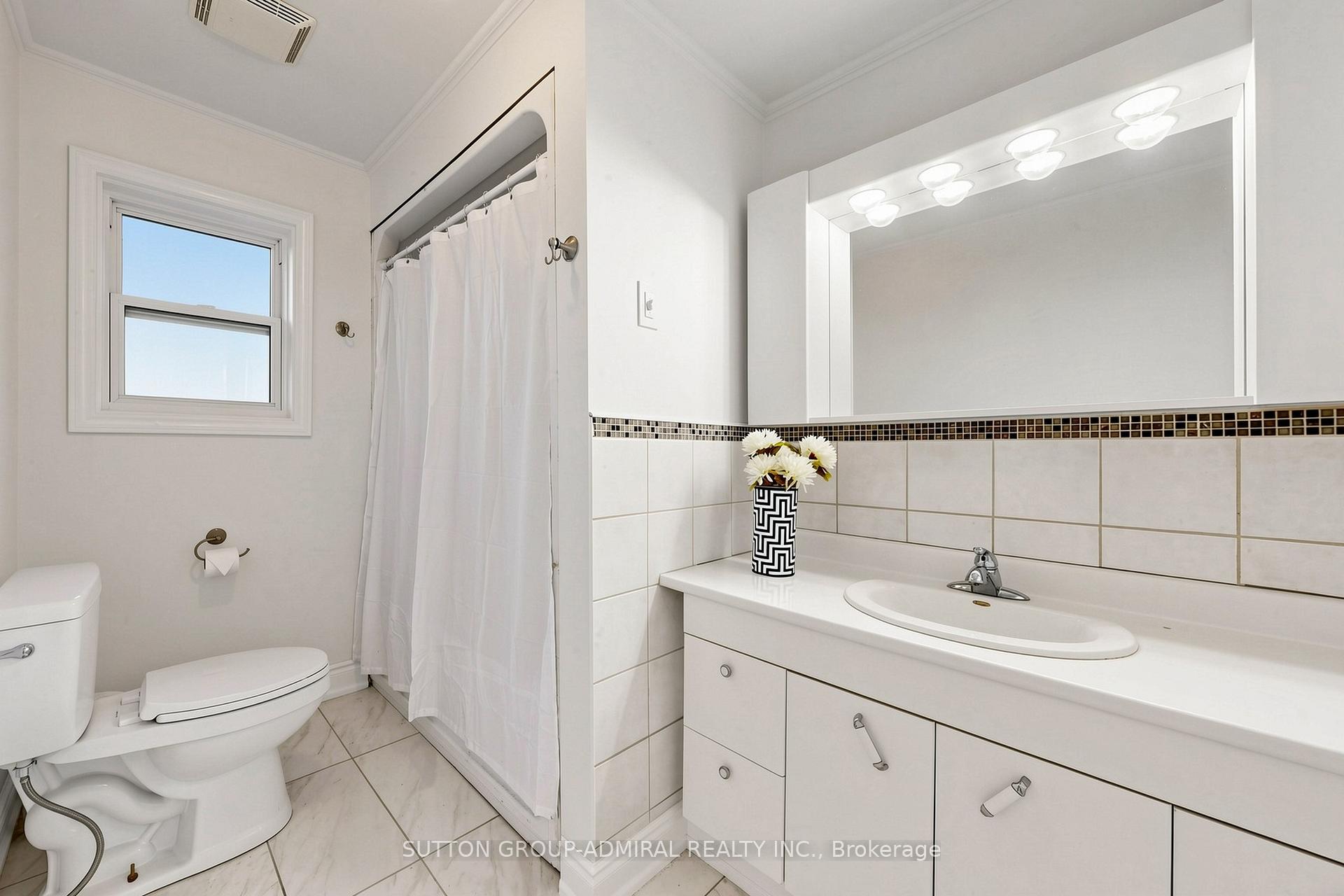 Photo 19 of 49 Klimek Boulevard, Georgina, Pefferlaw — HOMEH